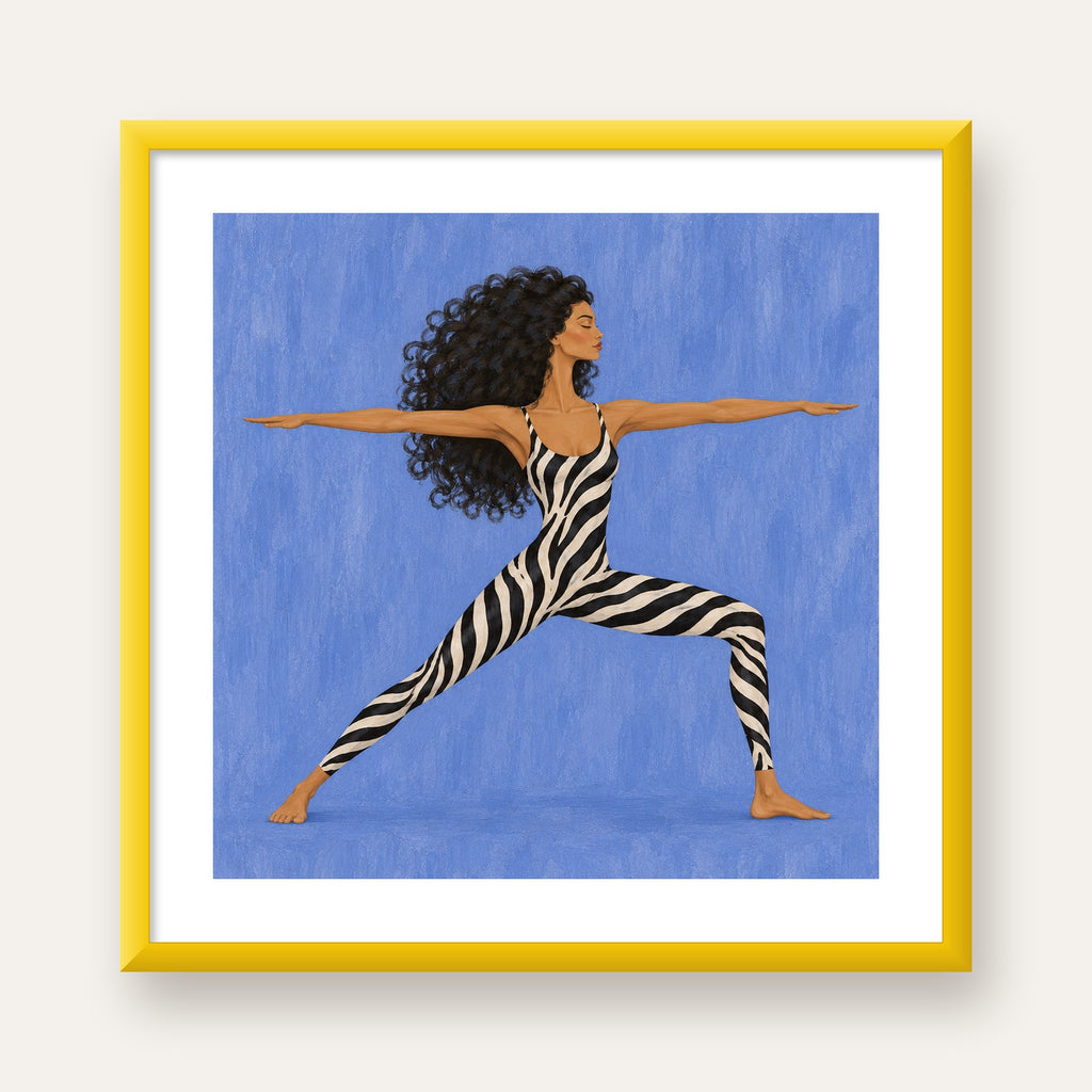 Mavi Zebra Desenli Savaşçı Pozu Yoga Poster — sarı çerçeveli paspartulu