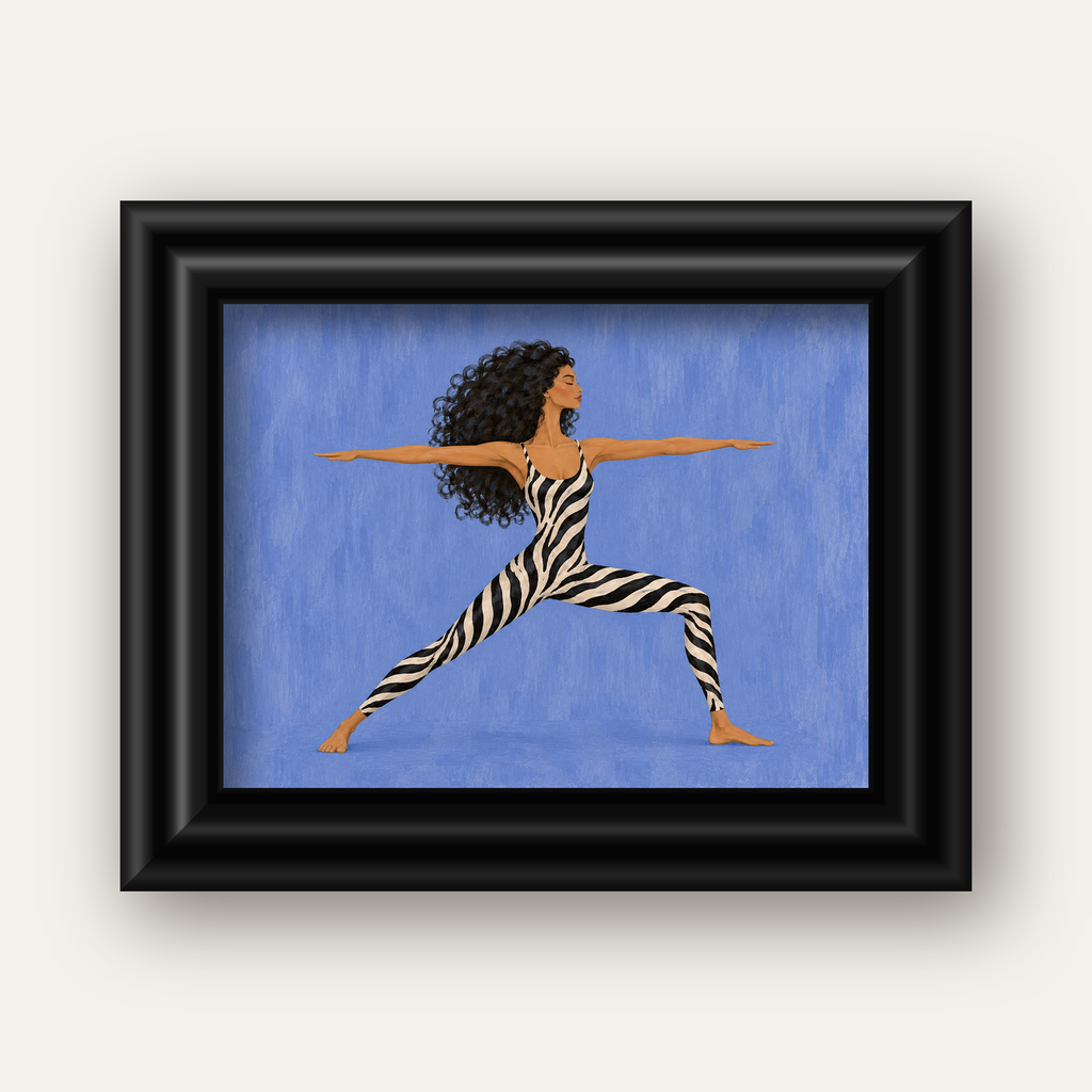 Mavi Zebra Desenli Savaşçı Pozu Yoga Poster — siyah galeri çerçeveli