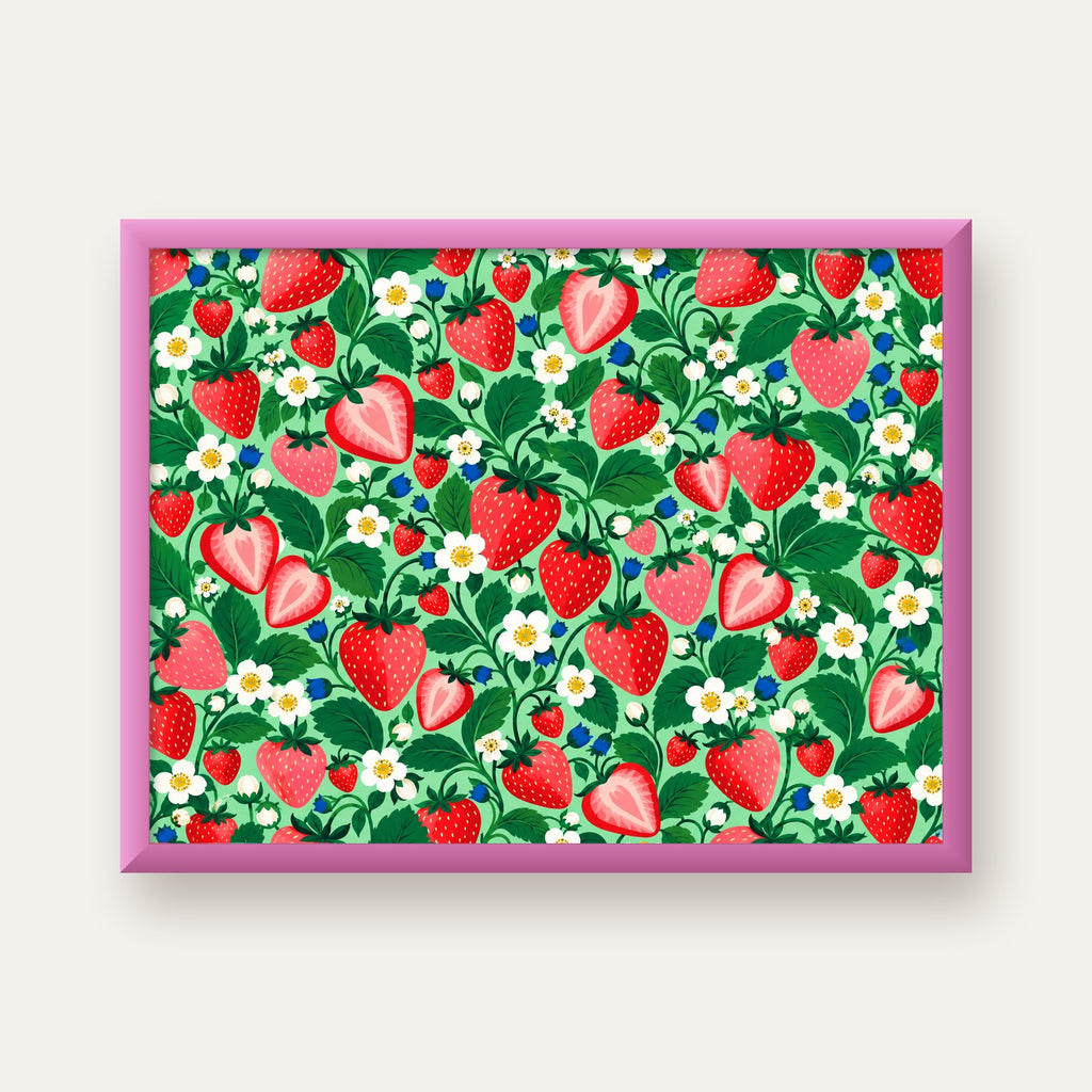 Çilek ve Çiçek Desenli Modern Renkli Sanat Poster — pembe çerçeveli