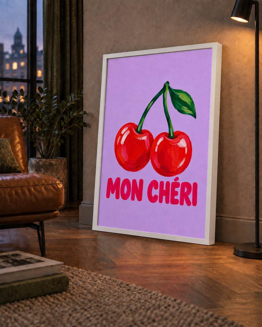 Mon Chéri Kiraz Poster – Yağlı Boya Stil, Mor Arka Plan — çerçeveli hâliyle bir ev duvarında
