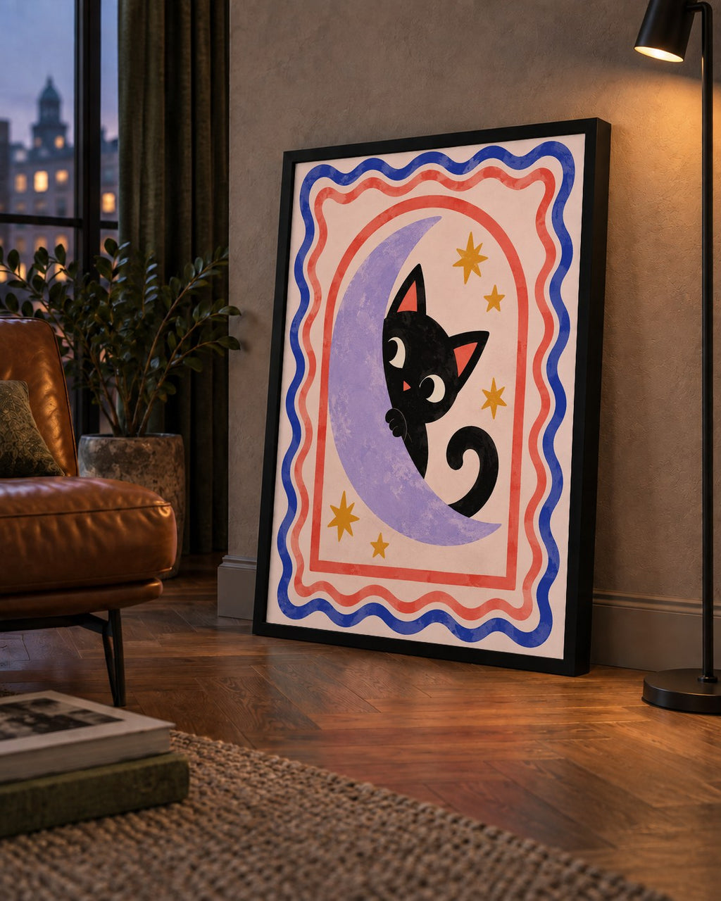 Ayda Siyah Kedi ve Yıldızlar Modern Çizgili Poster — çerçeveli hâliyle bir ev duvarında