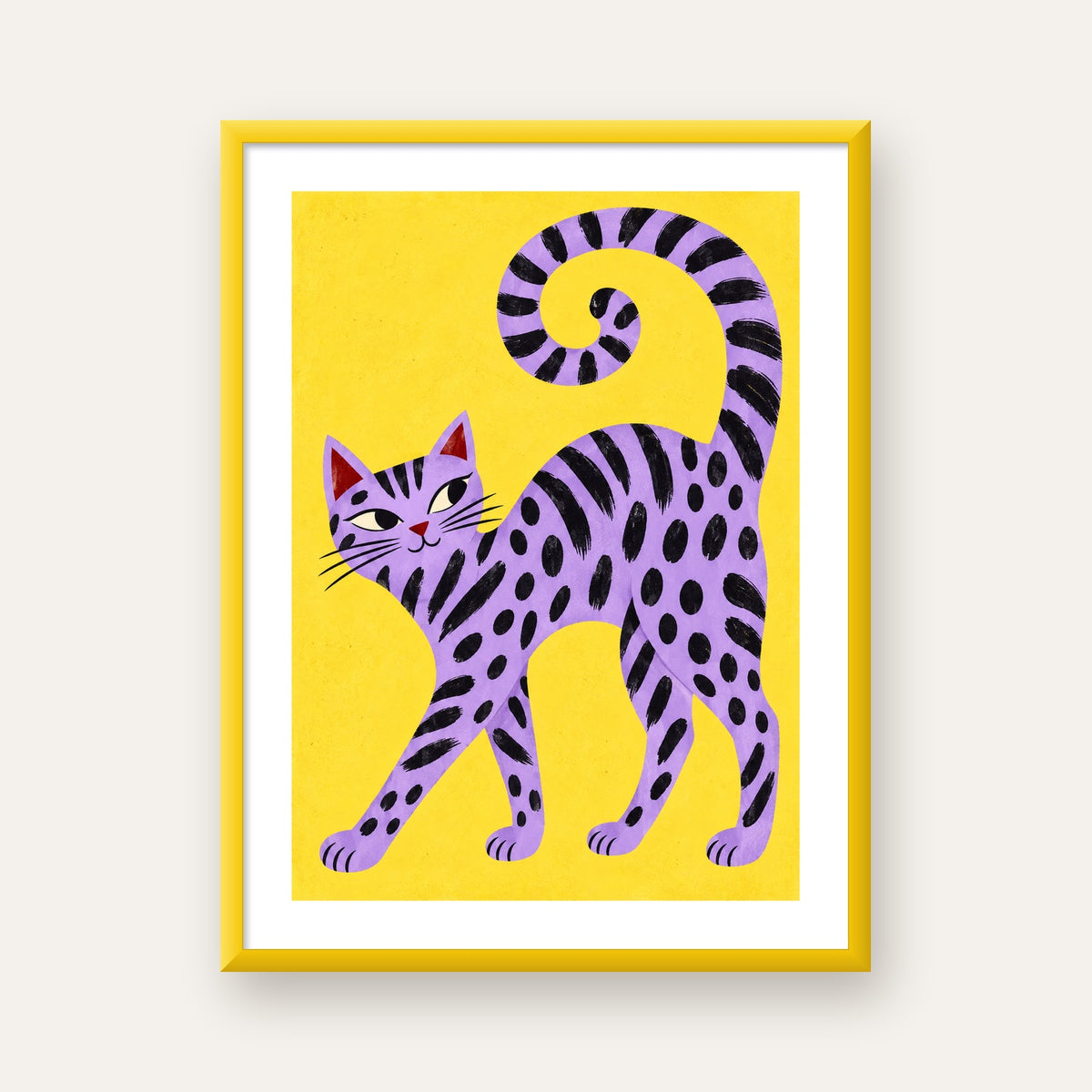 Mor Çizgili Kedi İllüstrasyonu Poster – Sevimli Sanat Baskısı — sarı çerçeveli paspartulu