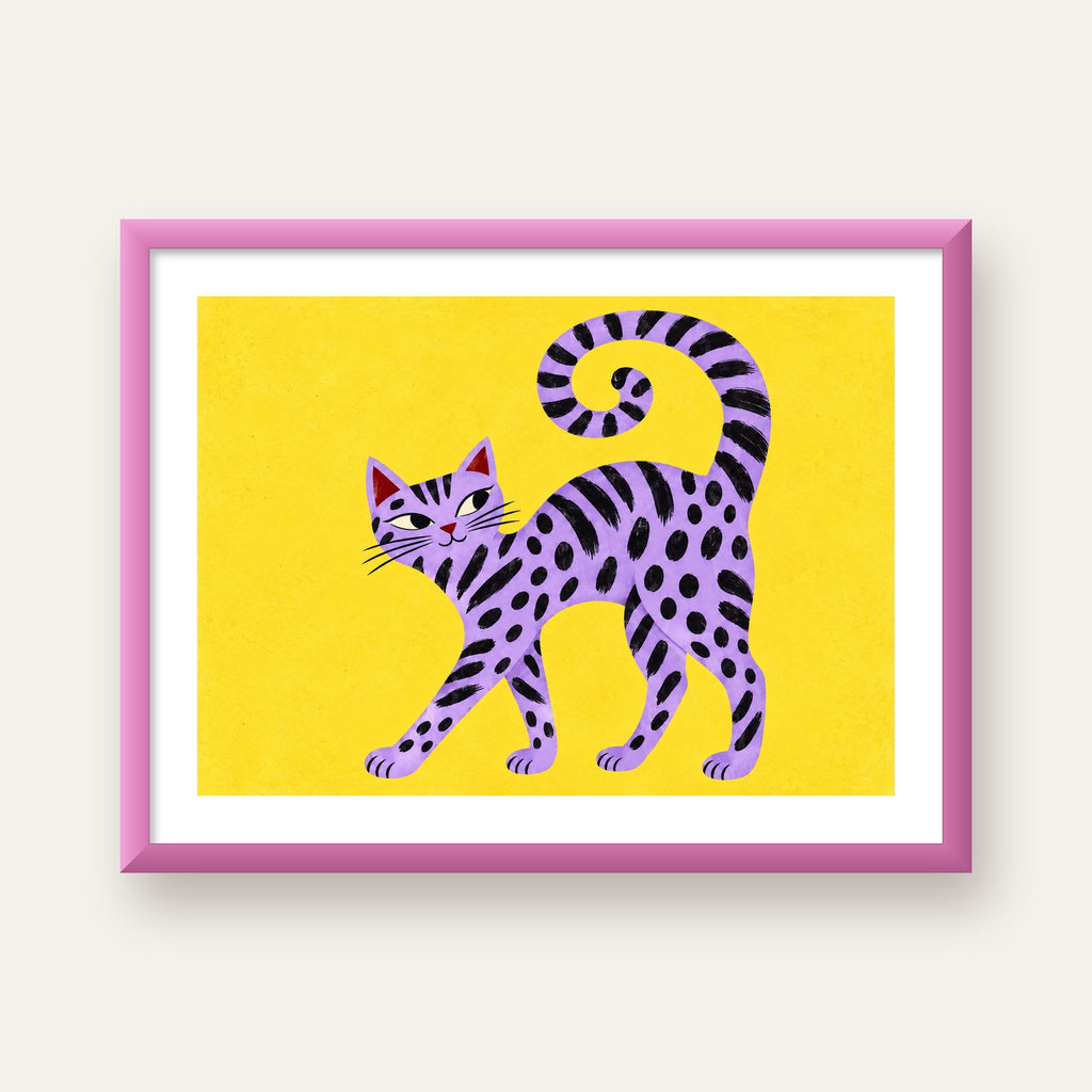 Mor Çizgili Kedi İllüstrasyonu Poster – Sevimli Sanat Baskısı — pembe çerçeveli paspartulu