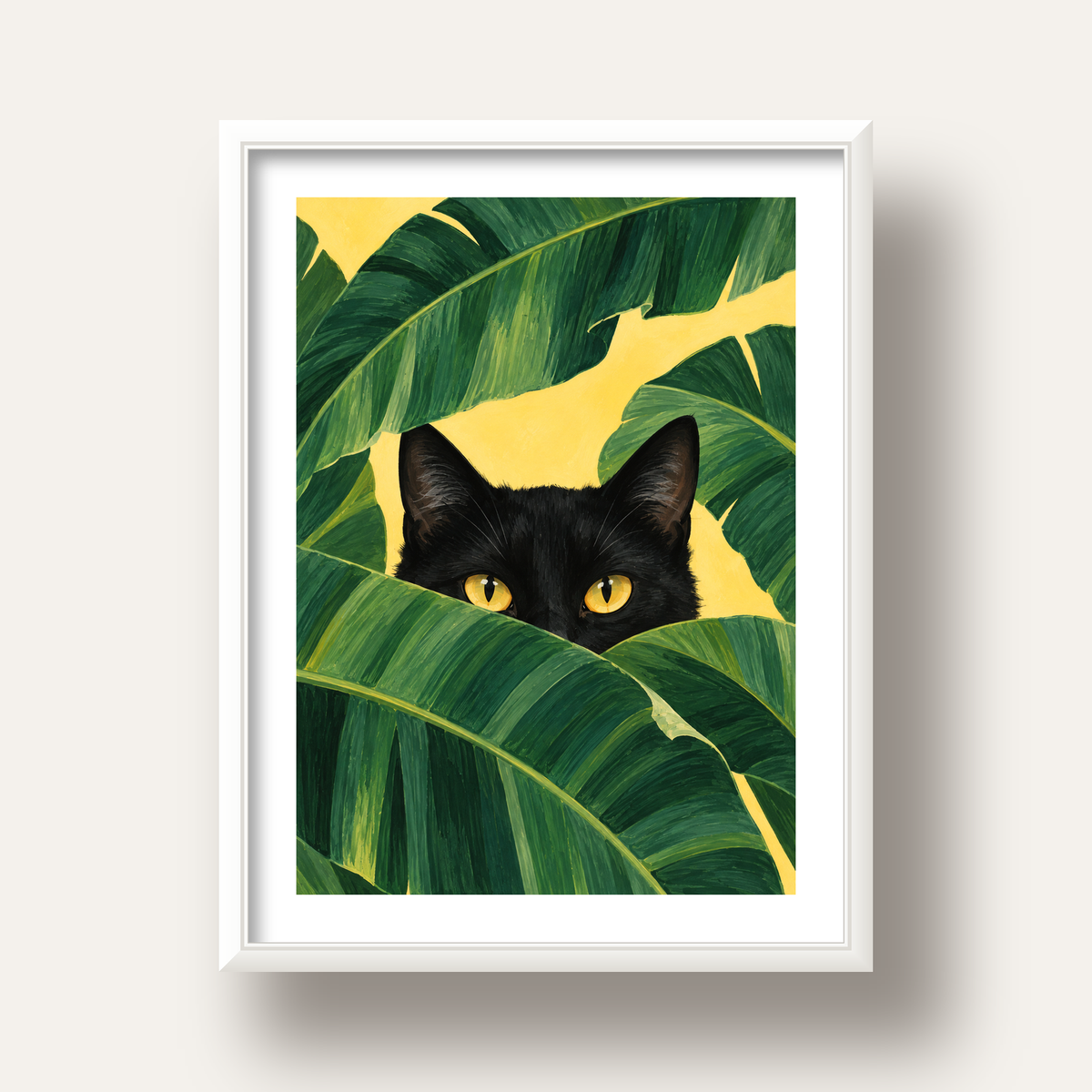Yeşil Yapraklar Arasında Siyah Kedi Dijital Poster Baskı — beyaz derin çerçeveli paspartulu