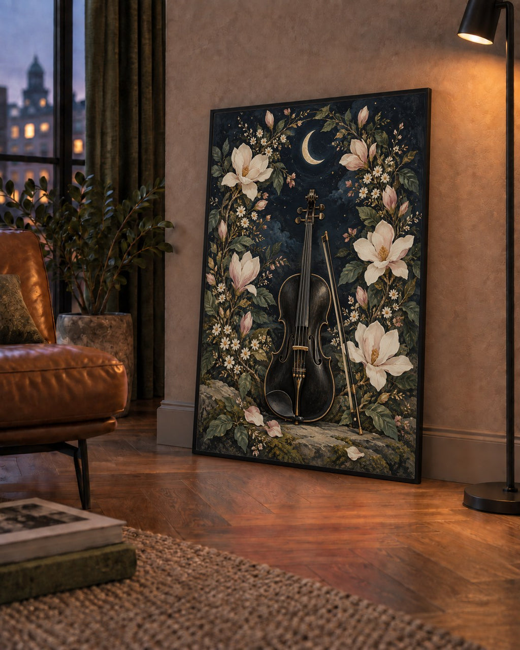 Keman ve Çiçekli Gece: Sanatsal Romantik Poster Baskı — çerçeveli hâliyle bir ev duvarında