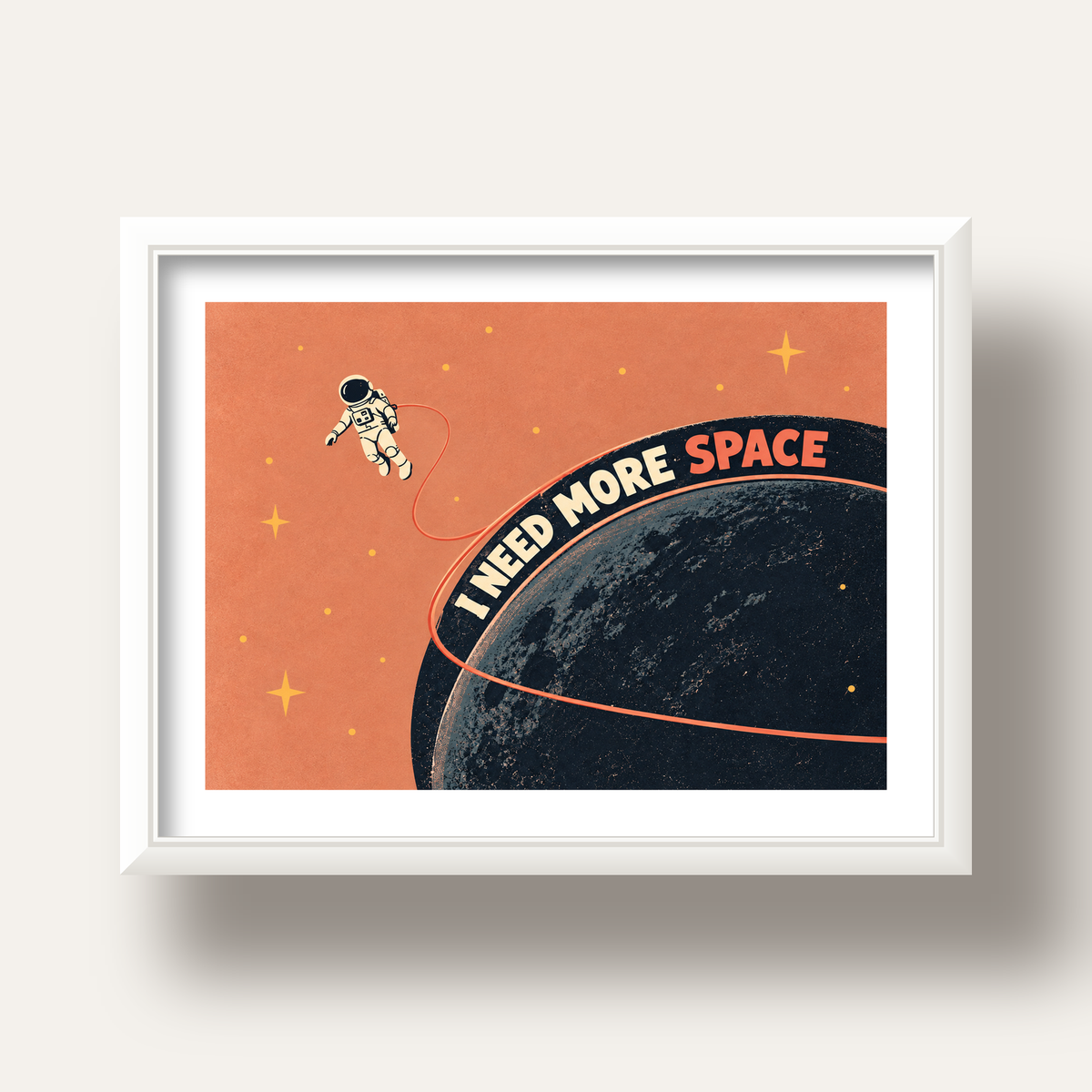 Retro Astronot Poster – Mizahi 'I NEED MORE SPACE' Tasarımı — beyaz derin çerçeveli paspartulu