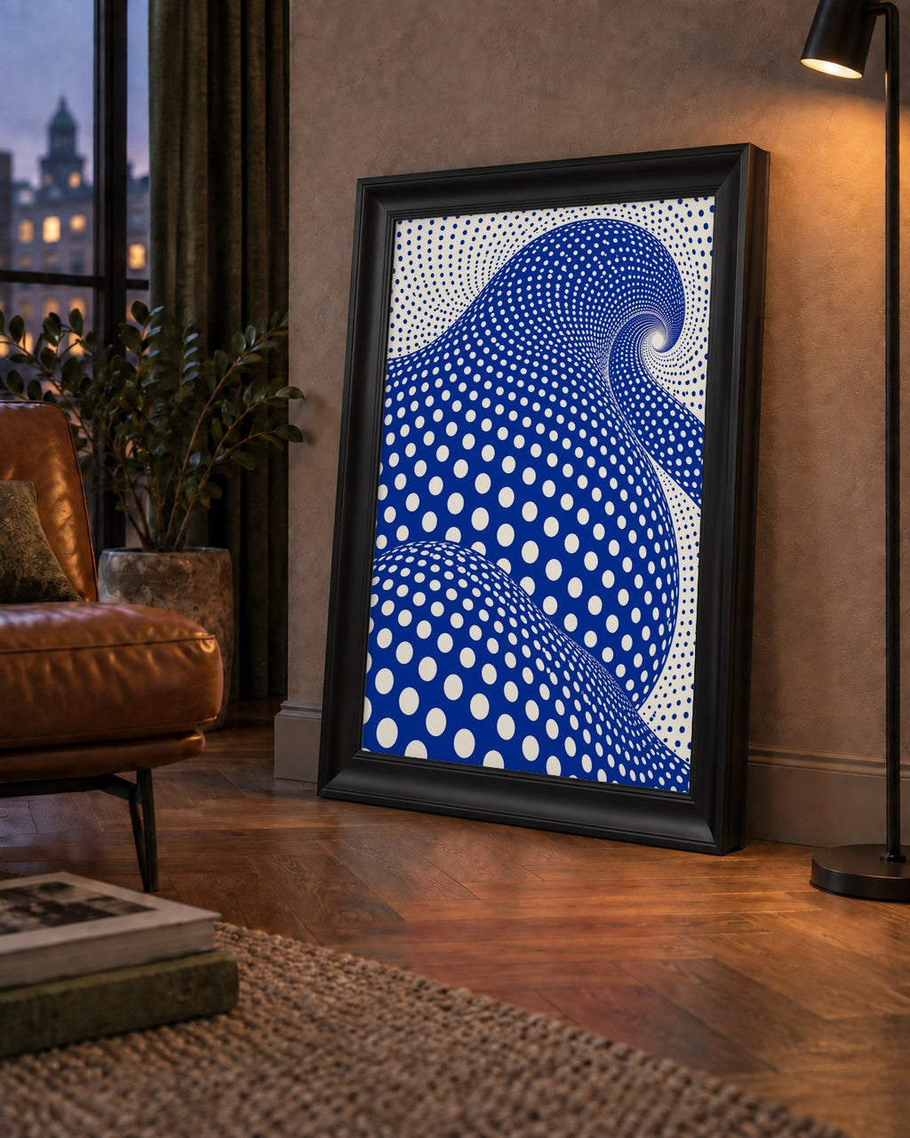 Mavi Beyaz Dalgalı Optik İllüzyon Poster - Modern Duvar Sanatı — çerçeveli hâliyle bir ev duvarında