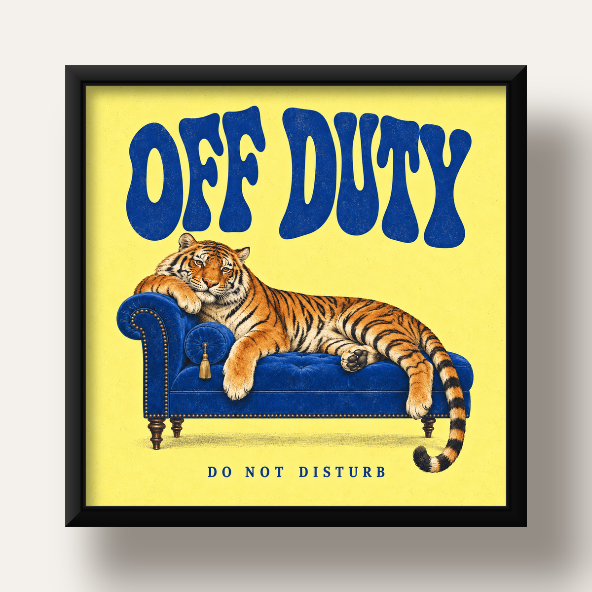 Off Duty Dinlenen Kaplan İllüstrasyonlu Poster — siyah derin çerçeveli