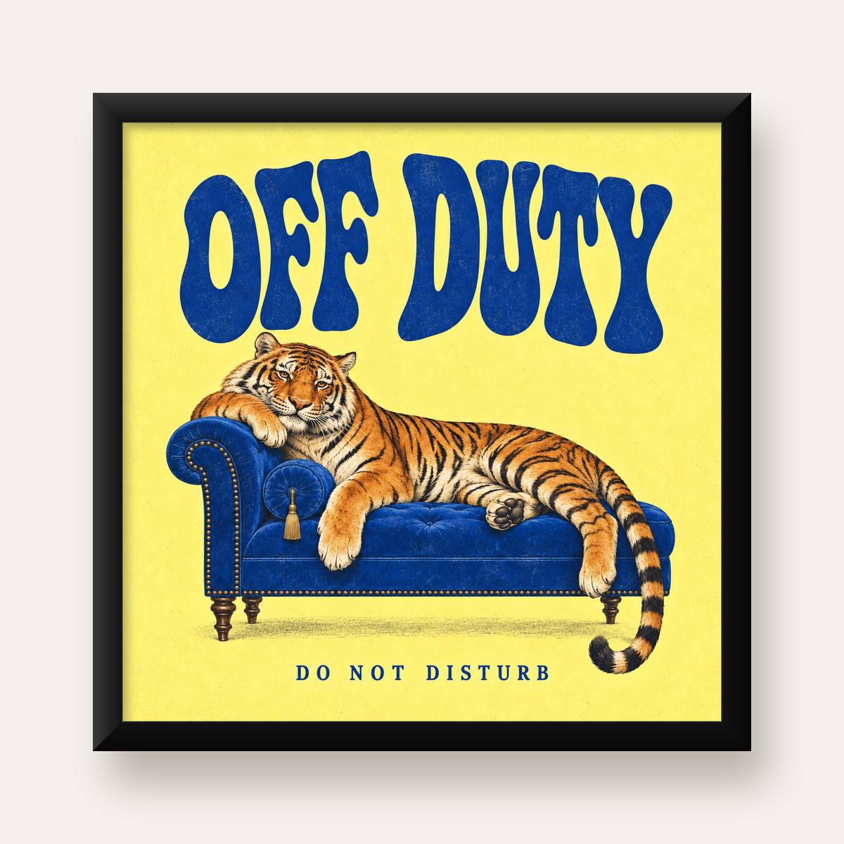 Off Duty Dinlenen Kaplan İllüstrasyonlu Poster — Kare baskı, düz siyah çerçeveli duvar posteri