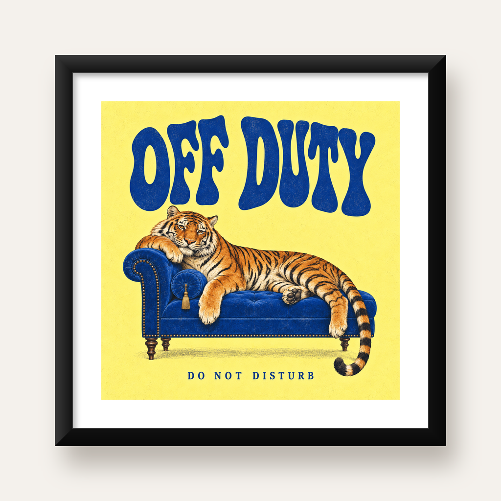 Off Duty Dinlenen Kaplan İllüstrasyonlu Poster — Kare baskı, beyaz paspartulu