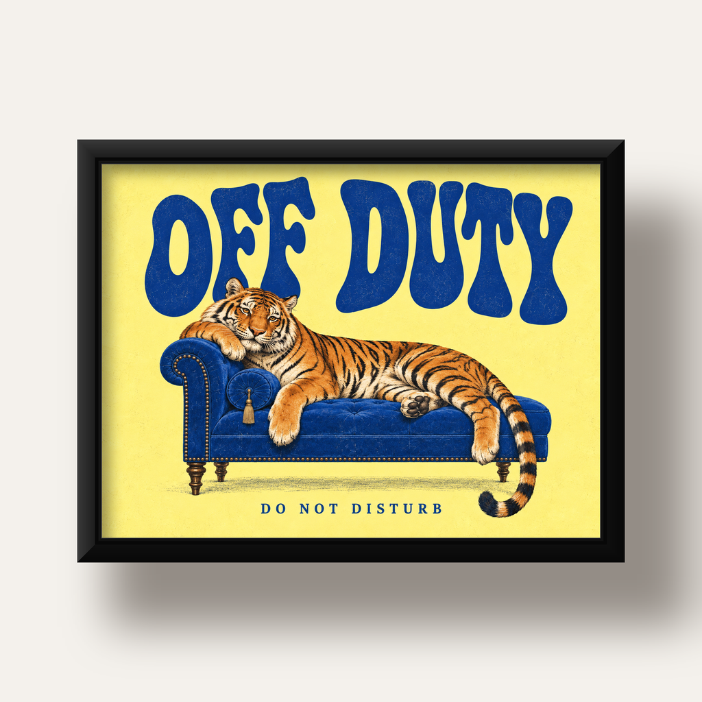 Off Duty Dinlenen Kaplan İllüstrasyonlu Poster — siyah derin çerçeveli