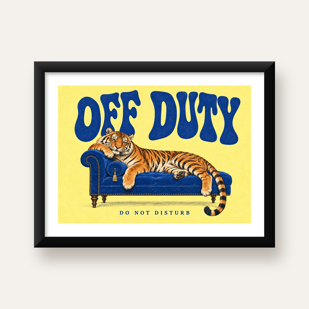 Off Duty Dinlenen Kaplan İllüstrasyonlu Poster — Yatay baskı, beyaz paspartulu