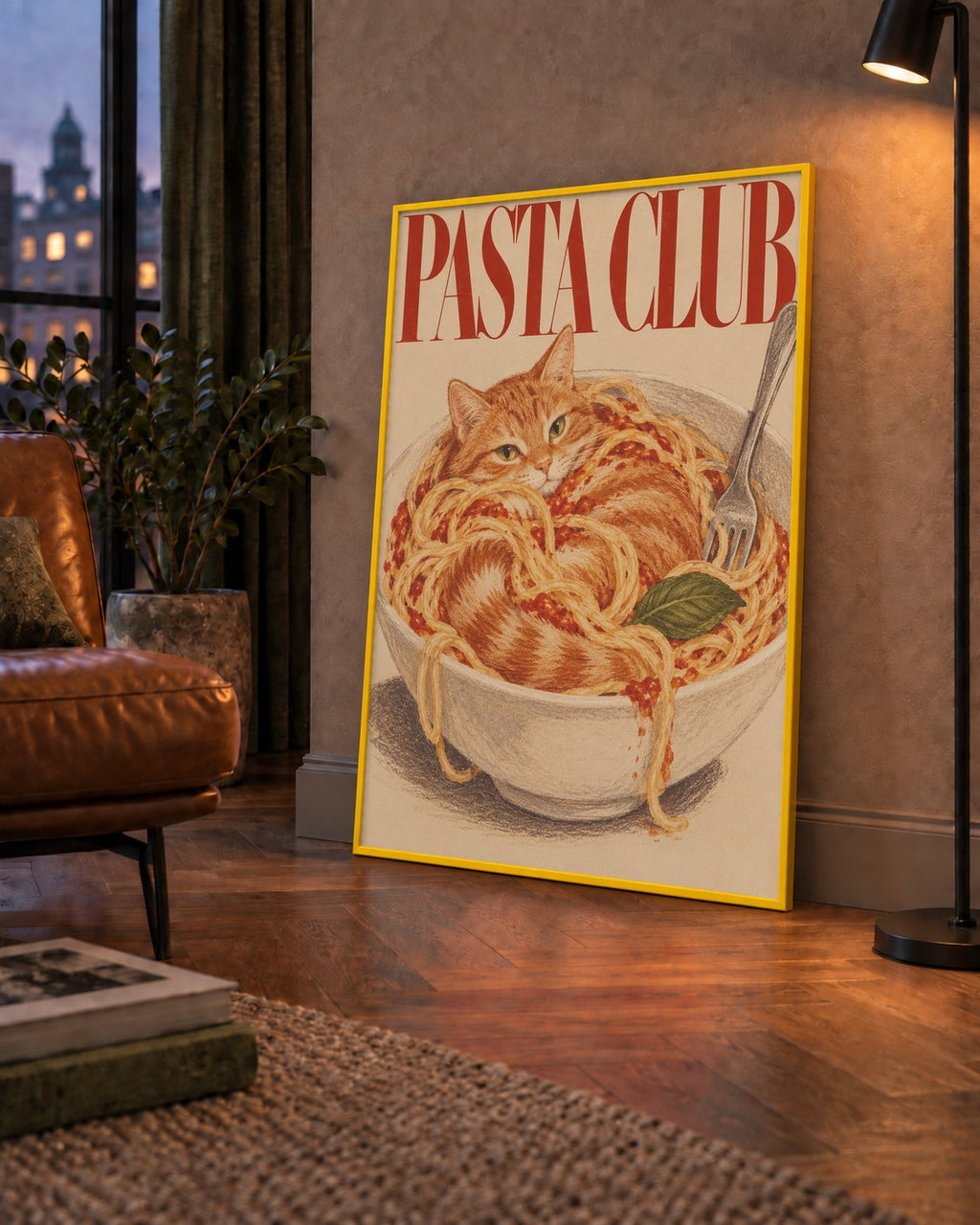 Pasta Club: Spagetti Arasında Kedi Poster – Renkli Sanat Baskısı — çerçeveli hâliyle bir ev duvarında