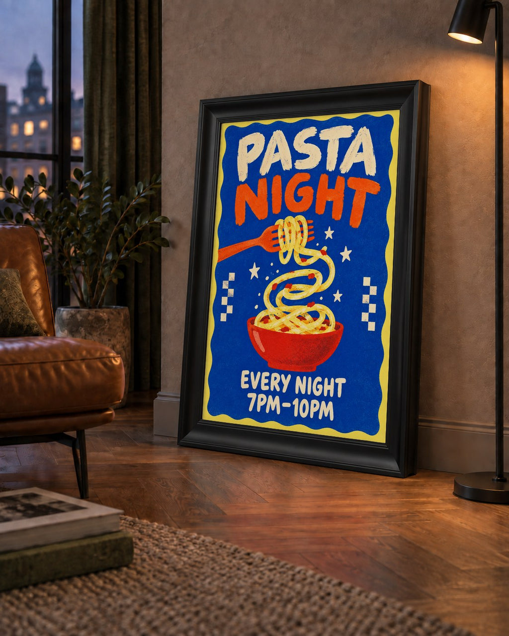 Makarna Gecesi – İllüstratif Spagetti Sanat Posteri — çerçeveli hâliyle bir ev duvarında