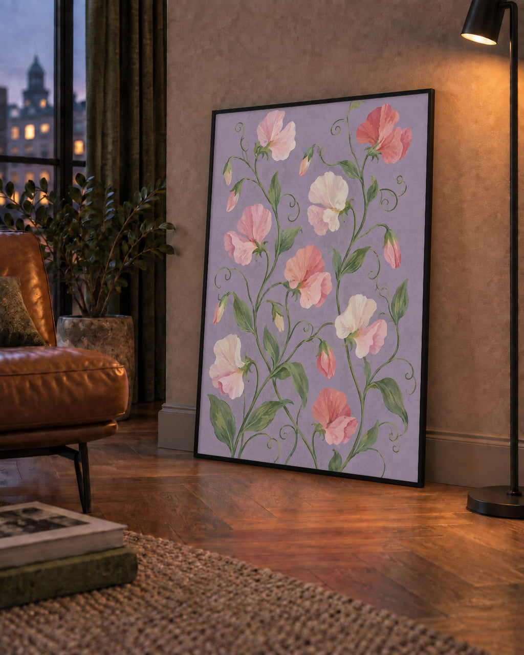 Mor Zeminde Pastel Suluboya Çiçek Desenli Poster — çerçeveli hâliyle bir ev duvarında