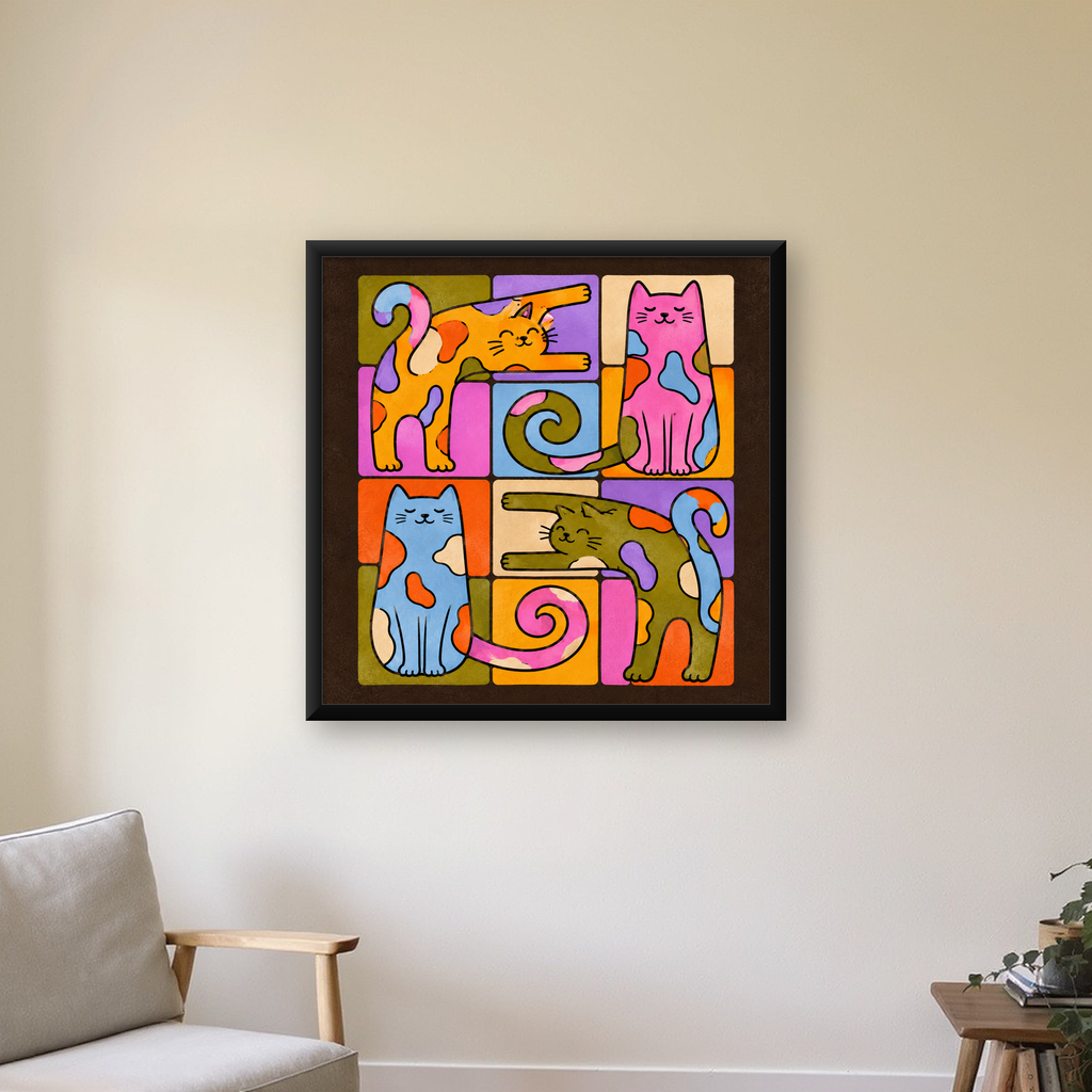 Renkli Geometrik Desenli Kediler Modern Poster — Kare baskı, çerçeveli hâliyle bir ev duvarında