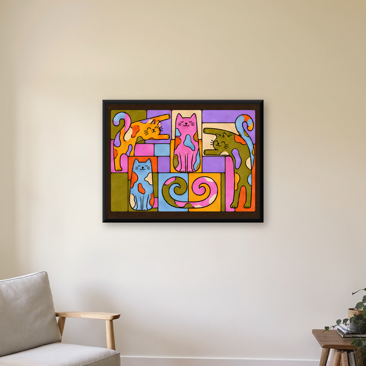 Renkli Geometrik Desenli Kediler Modern Poster — Yatay baskı, çerçeveli hâliyle bir ev duvarında