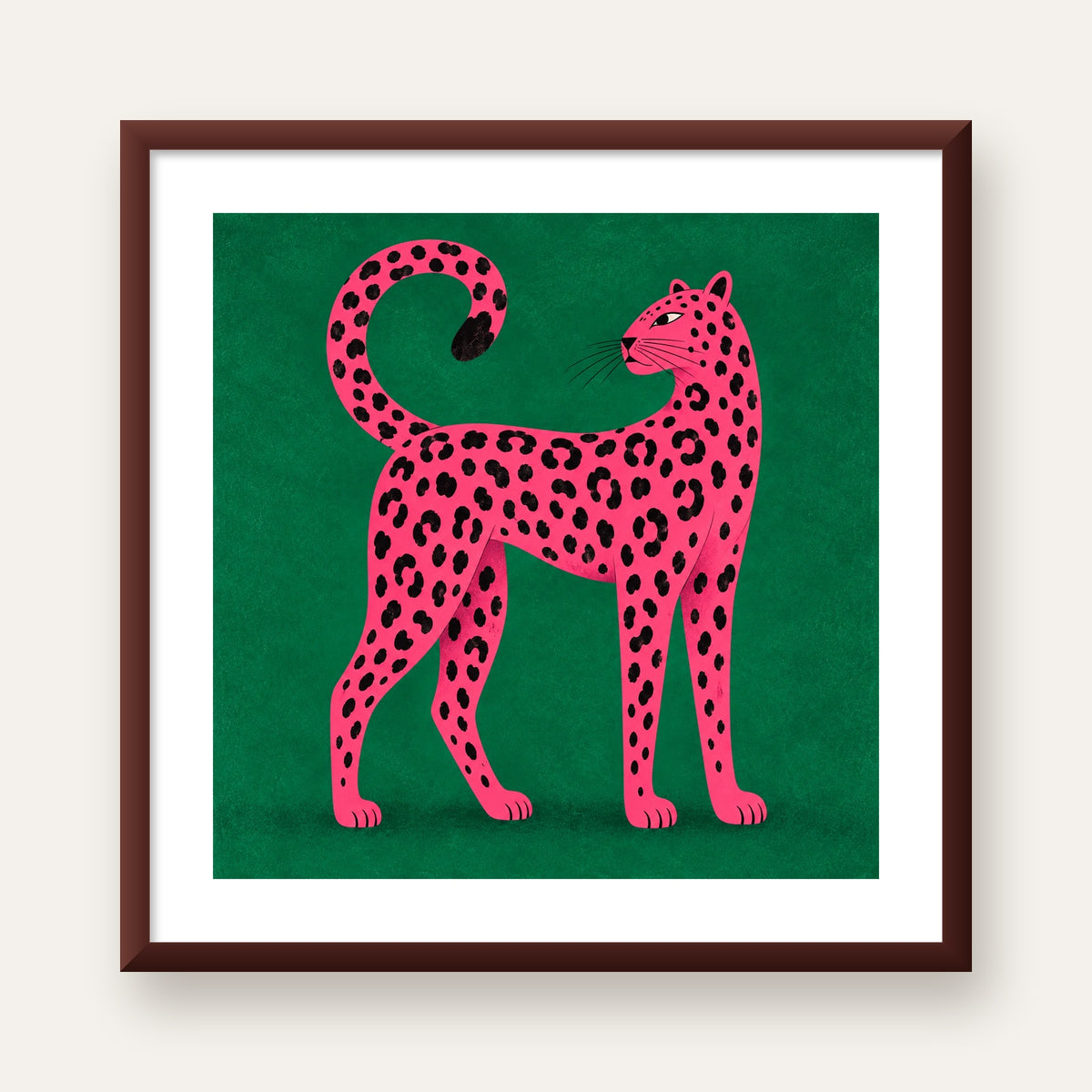 Yeşil Fonlu Pembe Leopar Modern Duvar Posteri — ceviz çerçeveli paspartulu