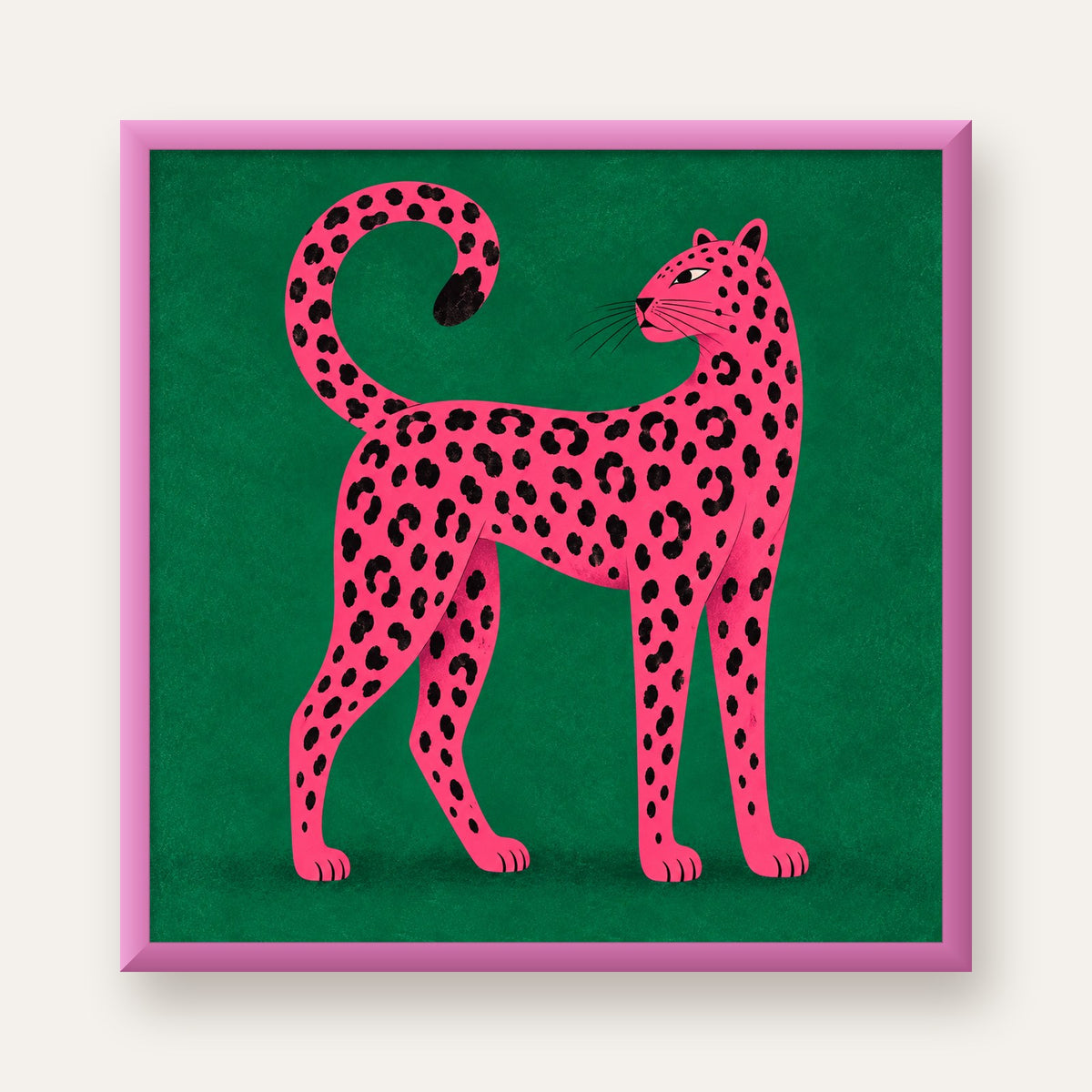 Yeşil Fonlu Pembe Leopar Modern Duvar Posteri — pembe çerçeveli