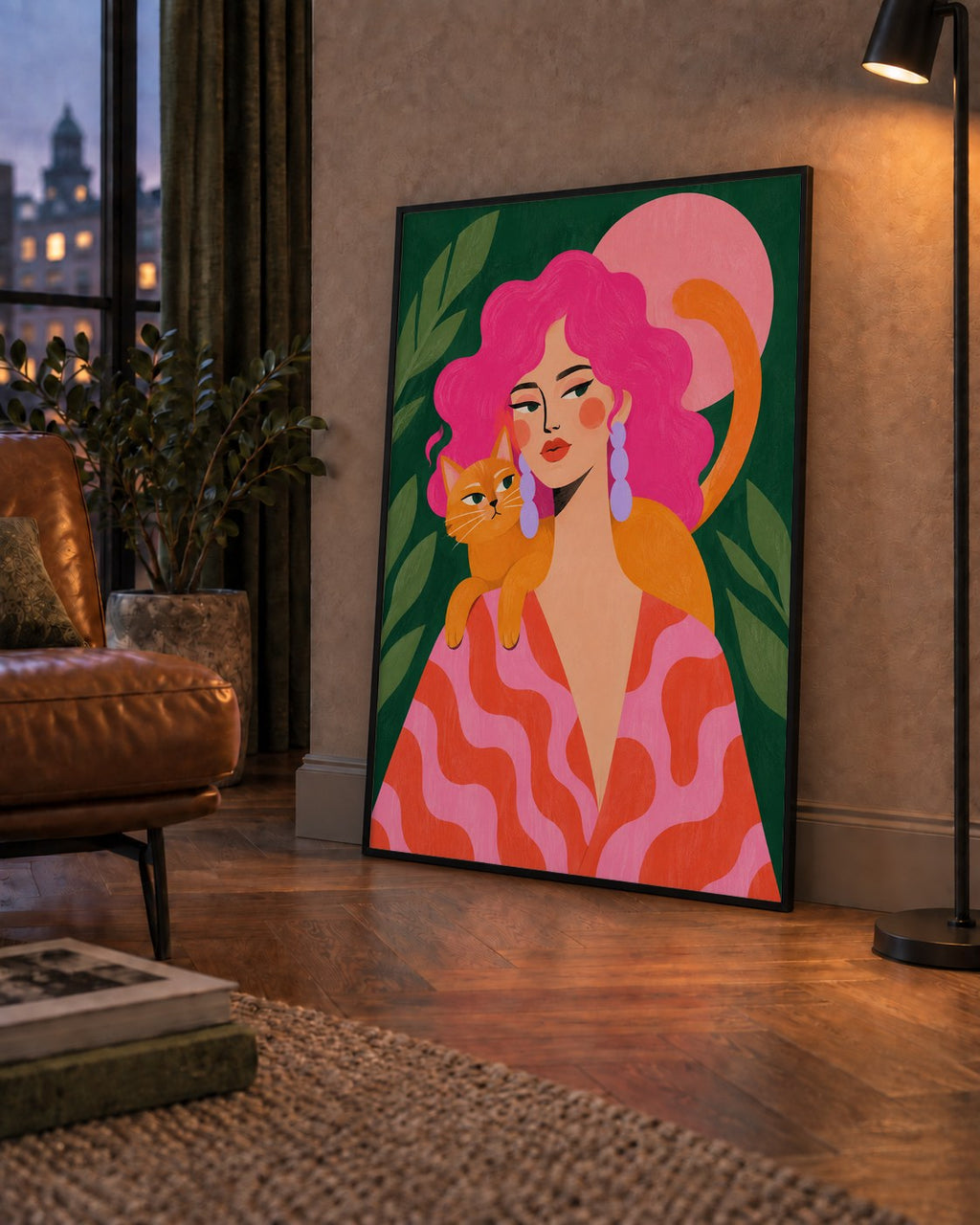 Pembe Saçlı Kadın ve Turuncu Kedi İllüstrasyon Poster — çerçeveli hâliyle bir ev duvarında