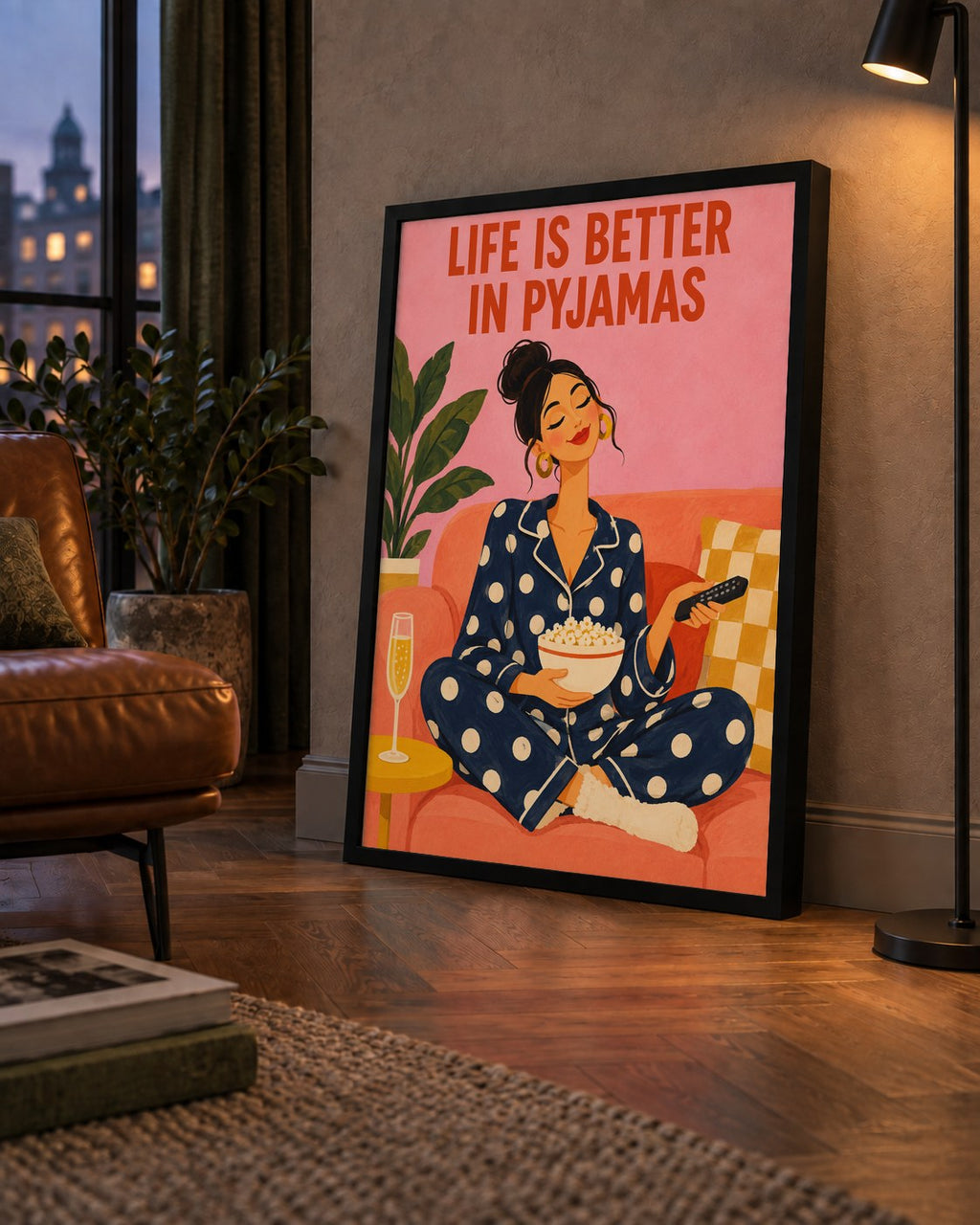 Pijama Keyfi İllüstrasyonlu Modern Poster – Rahat ve Şık Dekor — çerçeveli hâliyle bir ev duvarında