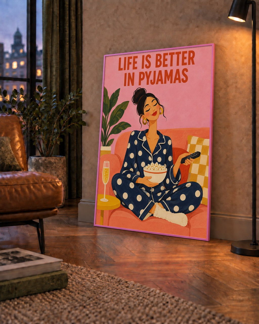 Pijama Keyfi İllüstrasyonlu Modern Poster – Rahat ve Şık Dekor — çerçeveli hâliyle bir ev duvarında