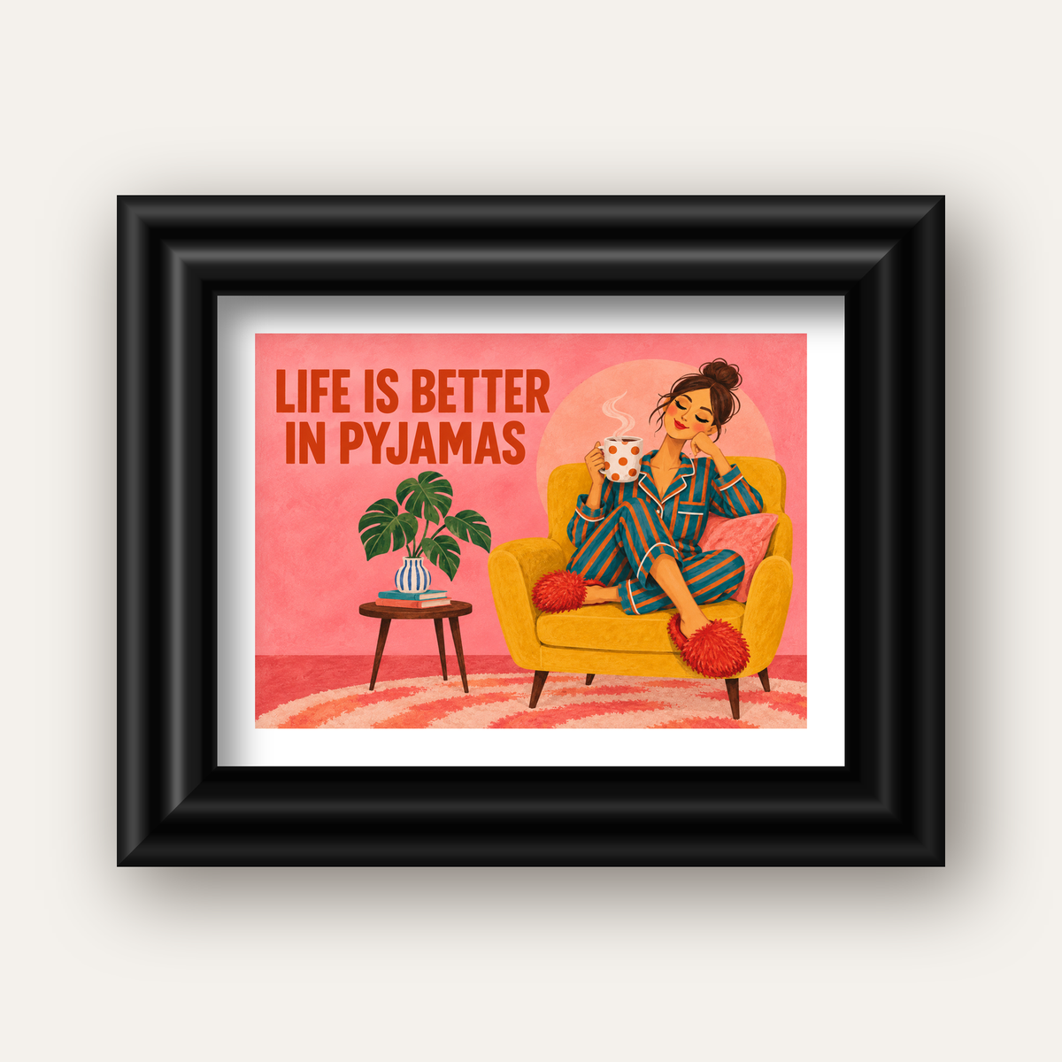 Pembe Arka Planlı Pijamalı Kadın Modern Poster — siyah galeri çerçeveli paspartulu