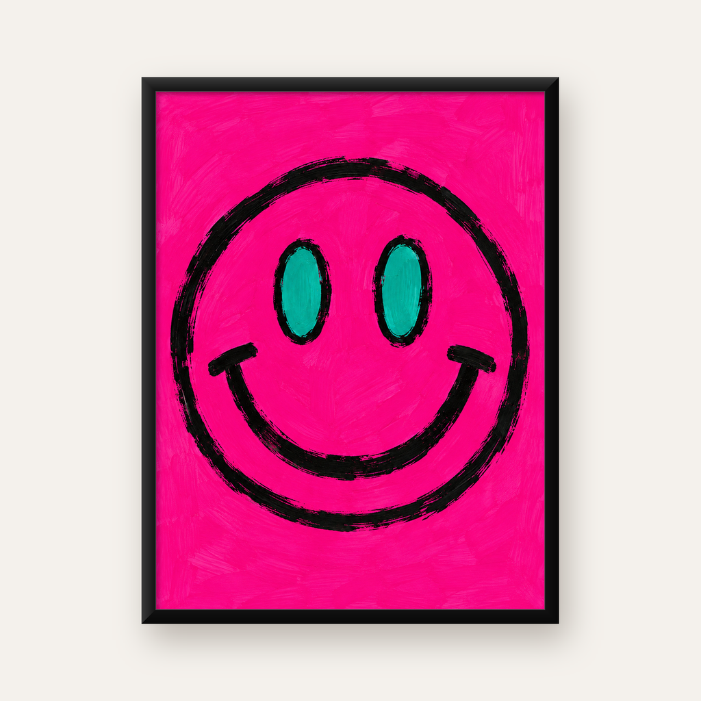Pembe Zeminli Gülümseme Suratı Pop-Art Poster — Dikey baskı, düz siyah çerçeveli duvar posteri