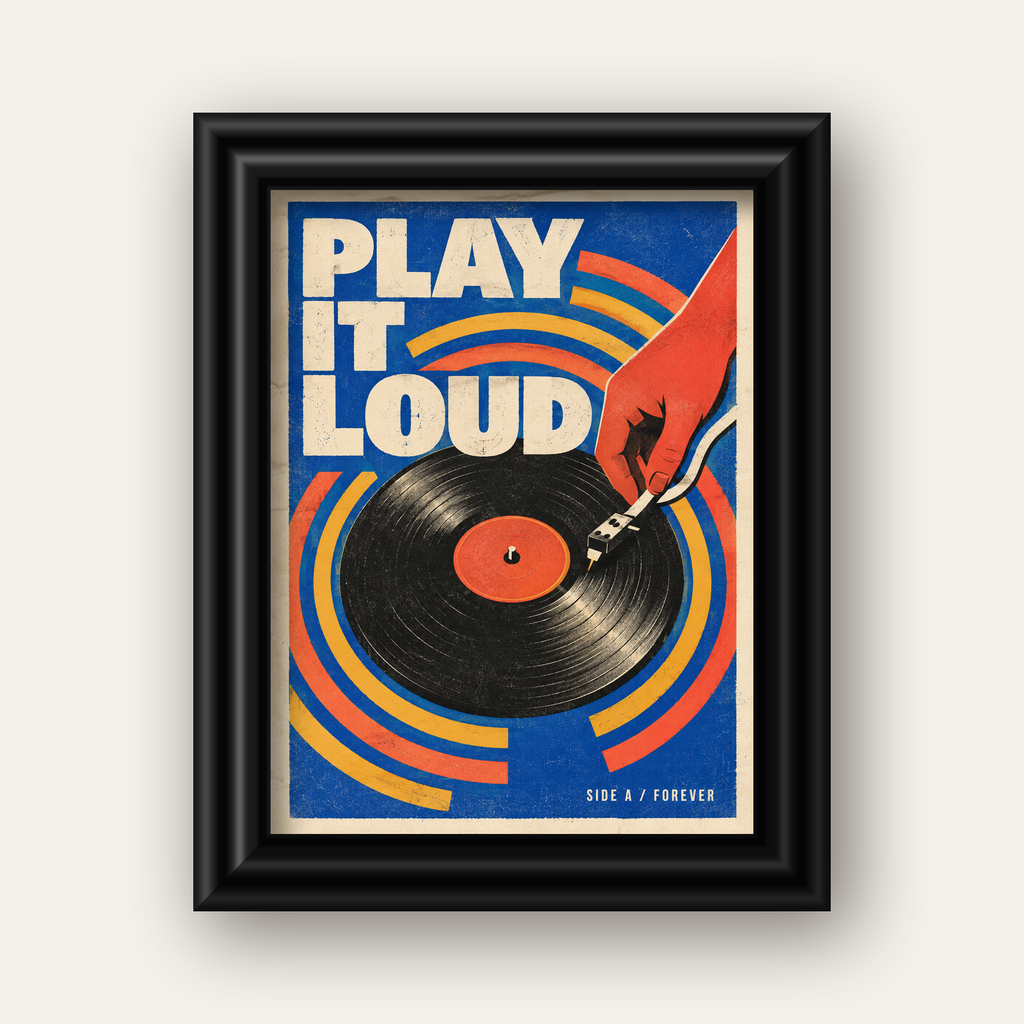 PLAY IT LOUD Retro Vinil Plak & Müzik Temalı Poster — siyah galeri çerçeveli