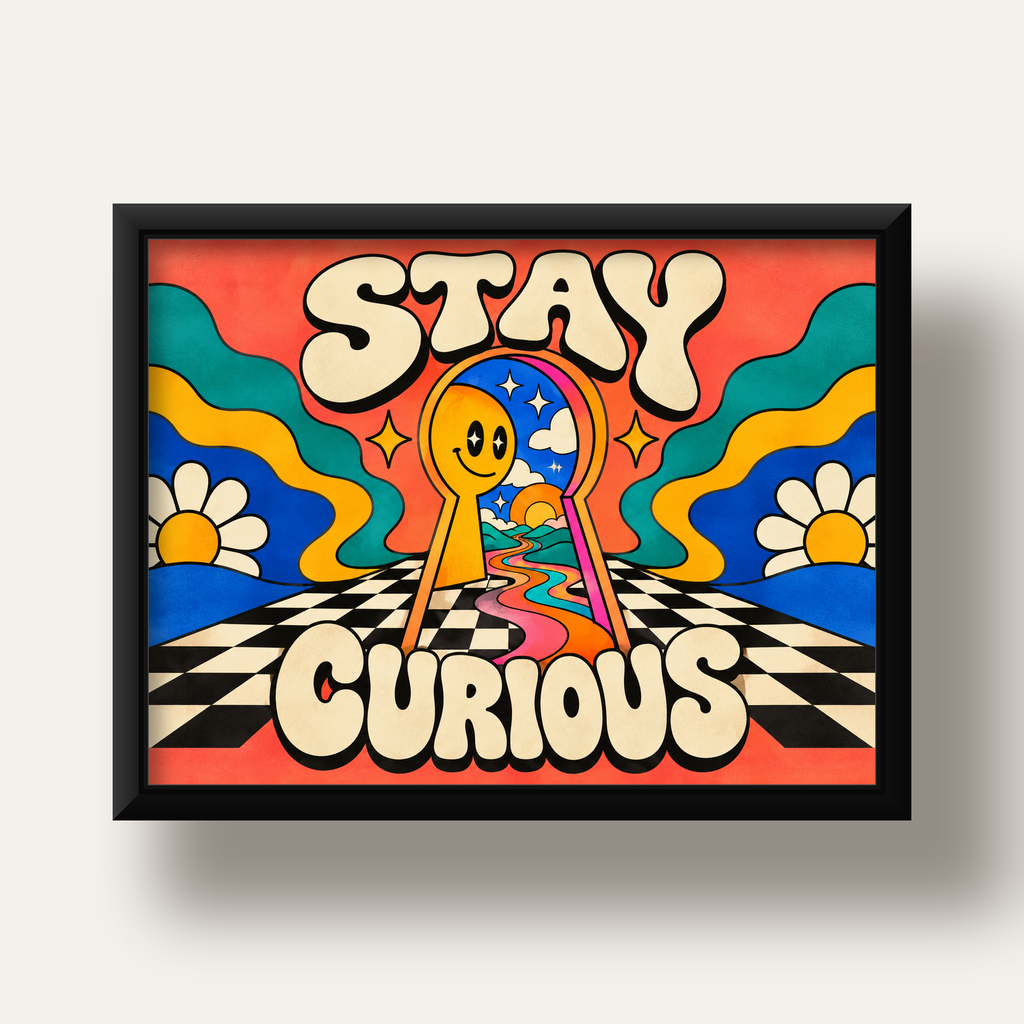 Psikedelik Anahtar Deliği ve STAY CURIOUS Poster Baskı — siyah derin çerçeveli