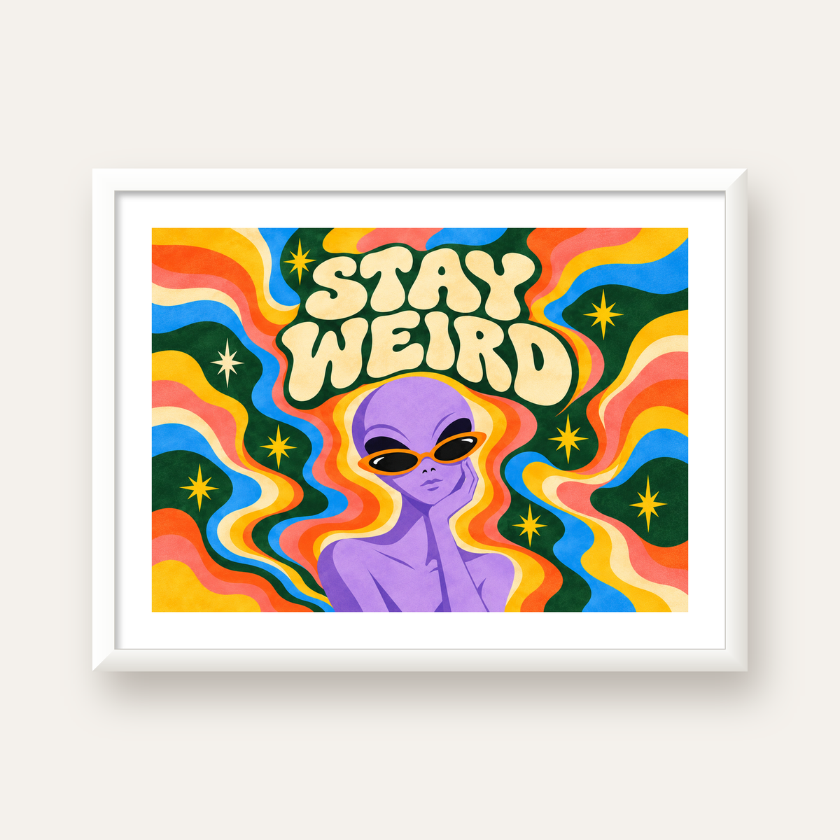Retro Psikedelik Uzaylı Poster – Stay Weird Dijital Duvar Sanatı — beyaz çerçeveli yatay poster
