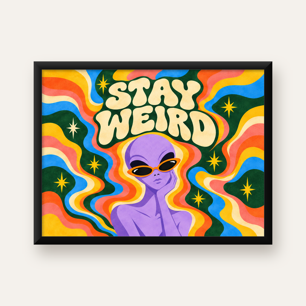 Retro Psikedelik Uzaylı Poster – Stay Weird Dijital Duvar Sanatı — Yatay baskı, düz siyah çerçeveli duvar posteri