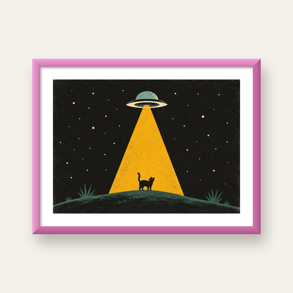 Uzaylı ve Kedi Silüetli Dijital Poster – Gece Gökyüzü Tasarımı — pembe çerçeveli paspartulu
