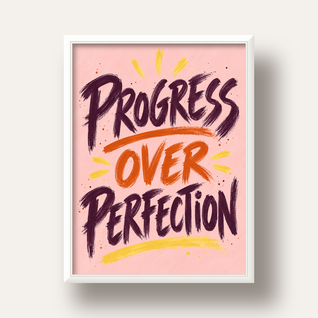 Progress Over Perfection İlham Verici Tipografi Poster — beyaz derin çerçeveli