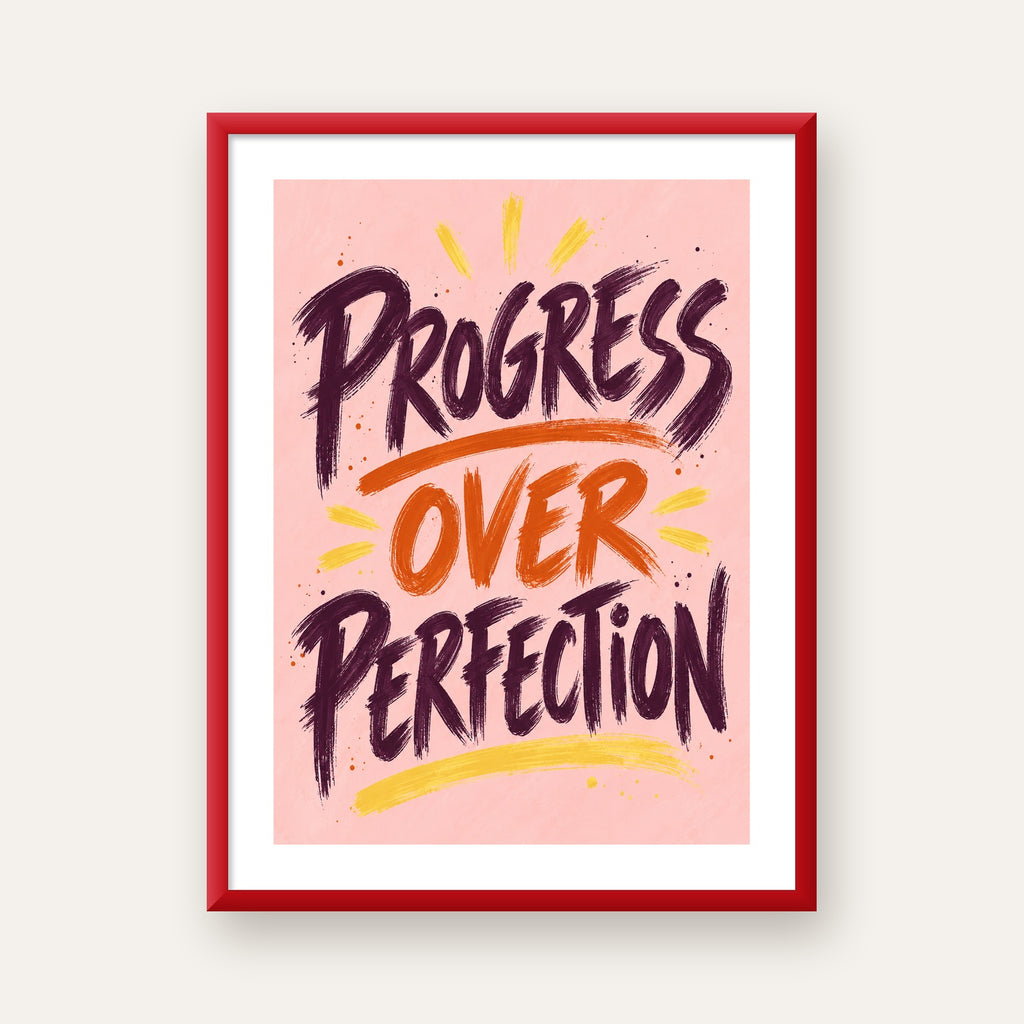 Progress Over Perfection İlham Verici Tipografi Poster — kırmızı çerçeveli paspartulu