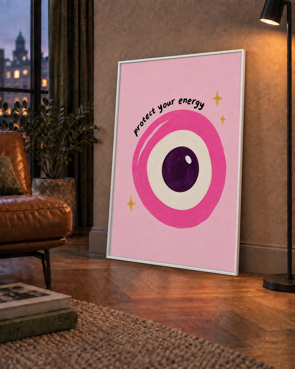 Protect Your Energy Pembe Nazar Poster — çerçeveli hâliyle bir ev duvarında