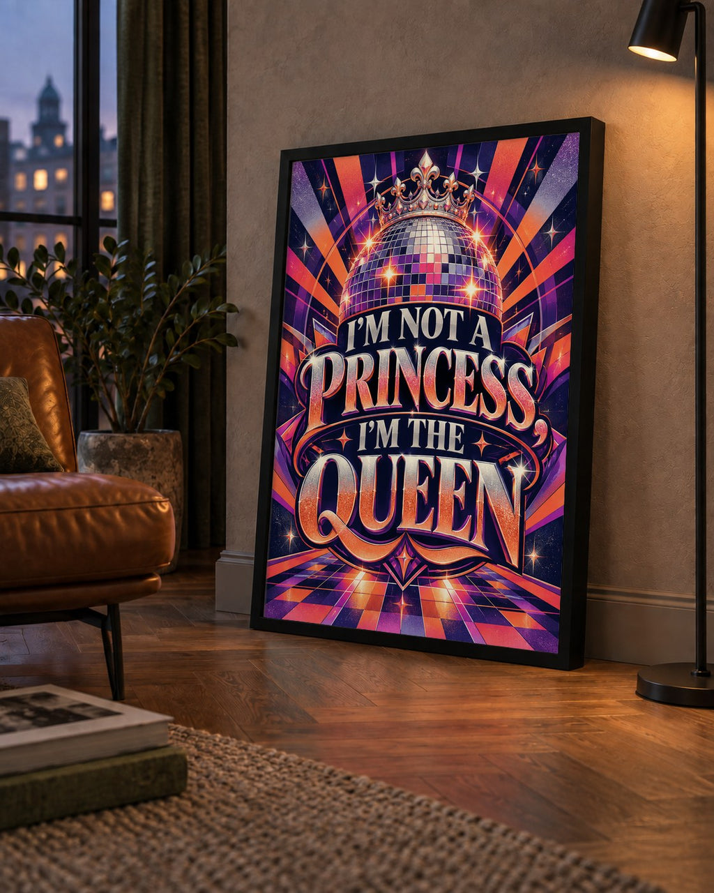 I'm Not a Princess — Disko Kraliçesi — çerçeveli hâliyle bir ev duvarında