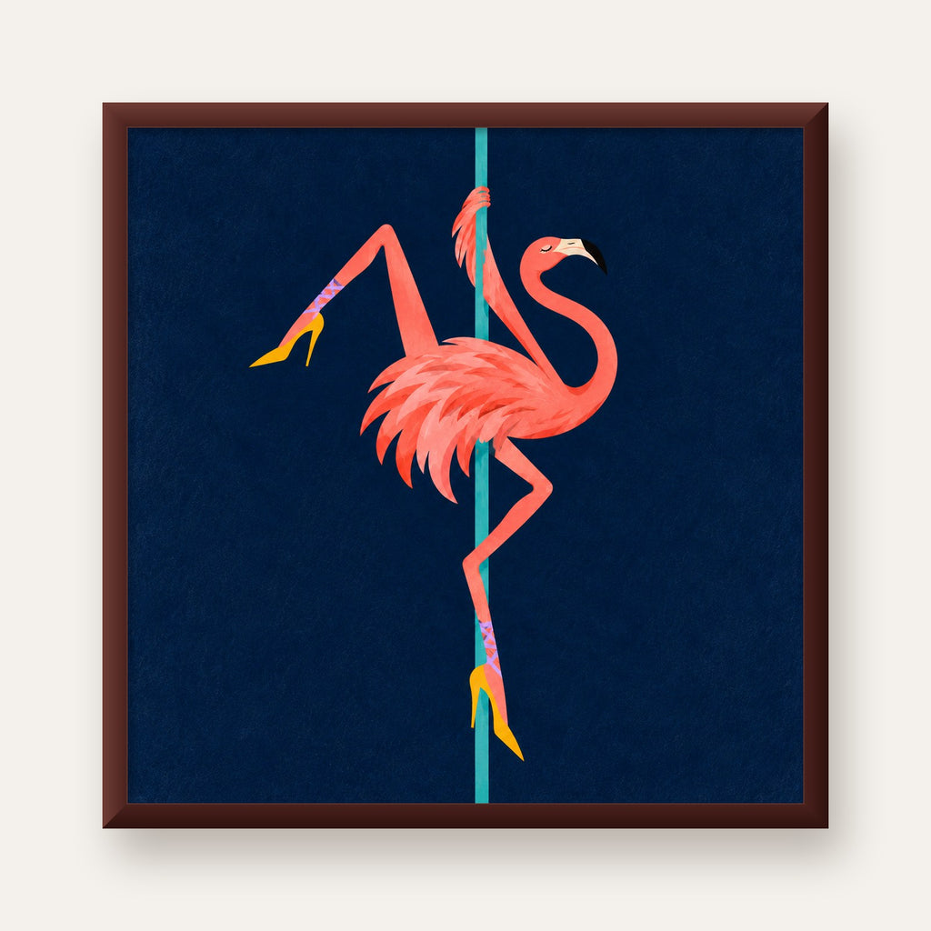 Direk Dansı Yapan Flamingo Modern Poster — ceviz çerçeveli