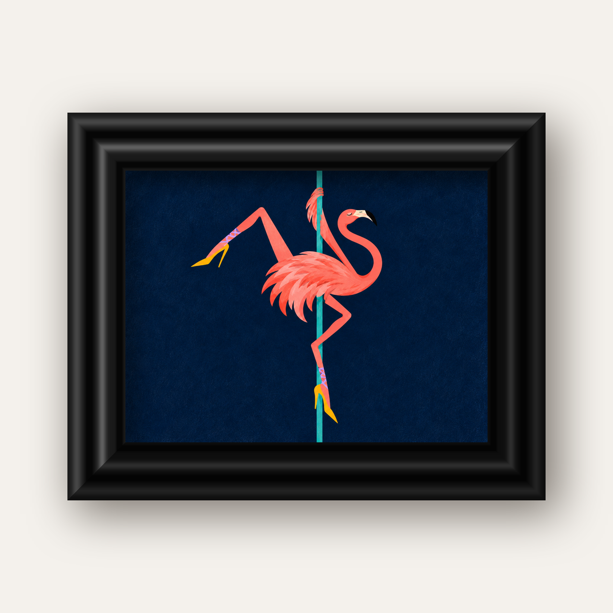 Direk Dansı Yapan Flamingo Modern Poster — siyah galeri çerçeveli