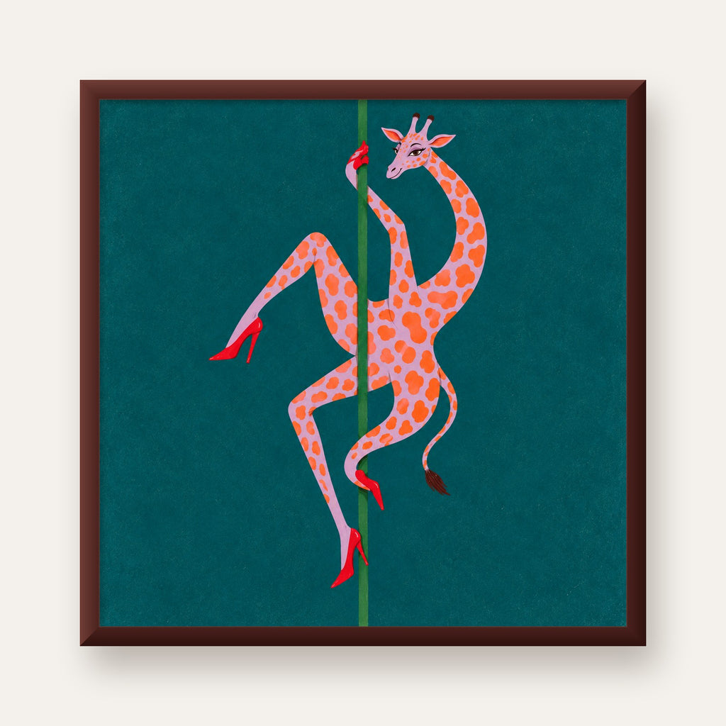 Direkte Dans Eden Zürafa Mizahi Sanat Poster — ceviz çerçeveli
