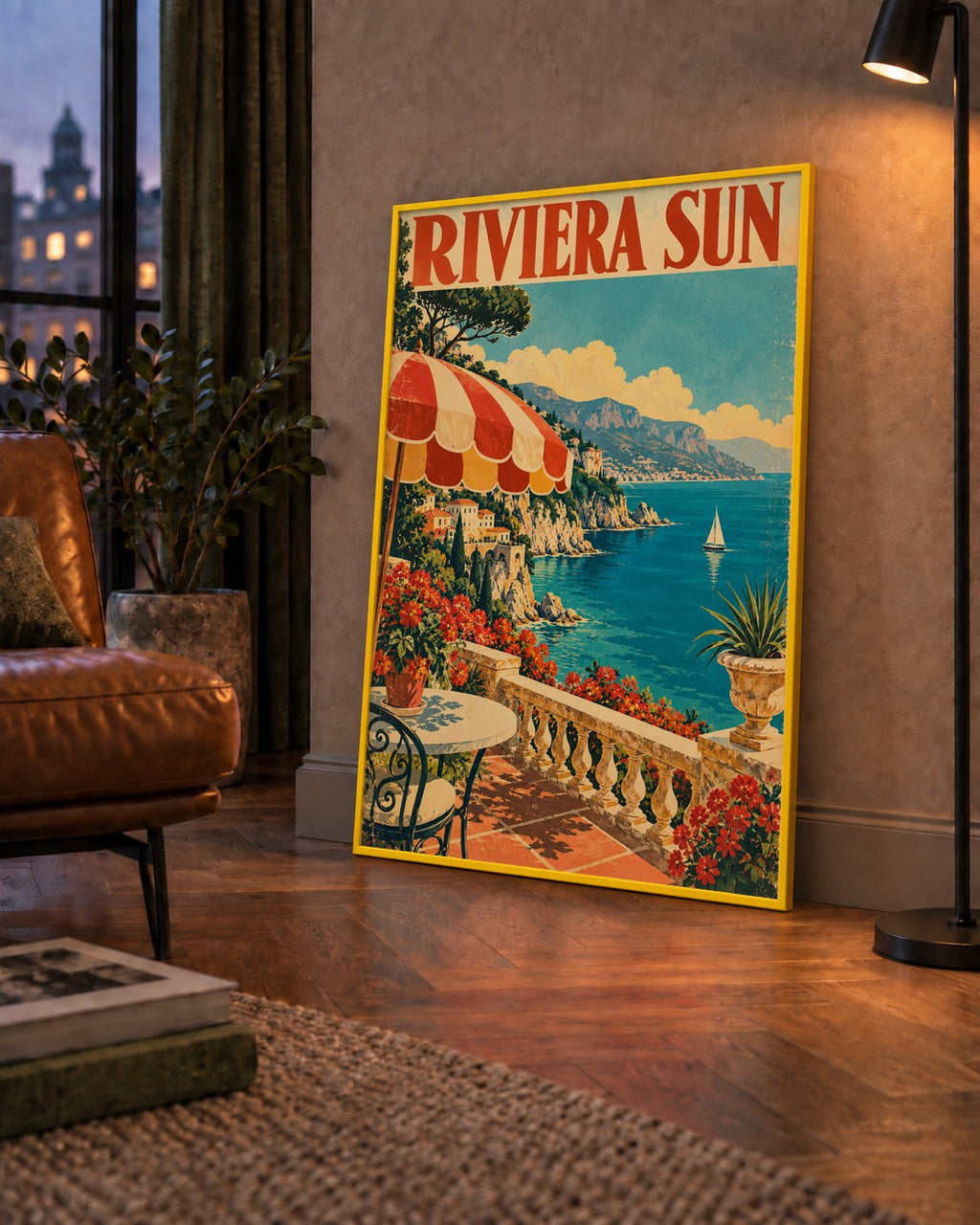 Riviera Sun Vintage Akdeniz Seyahat Afişi — çerçeveli hâliyle bir ev duvarında