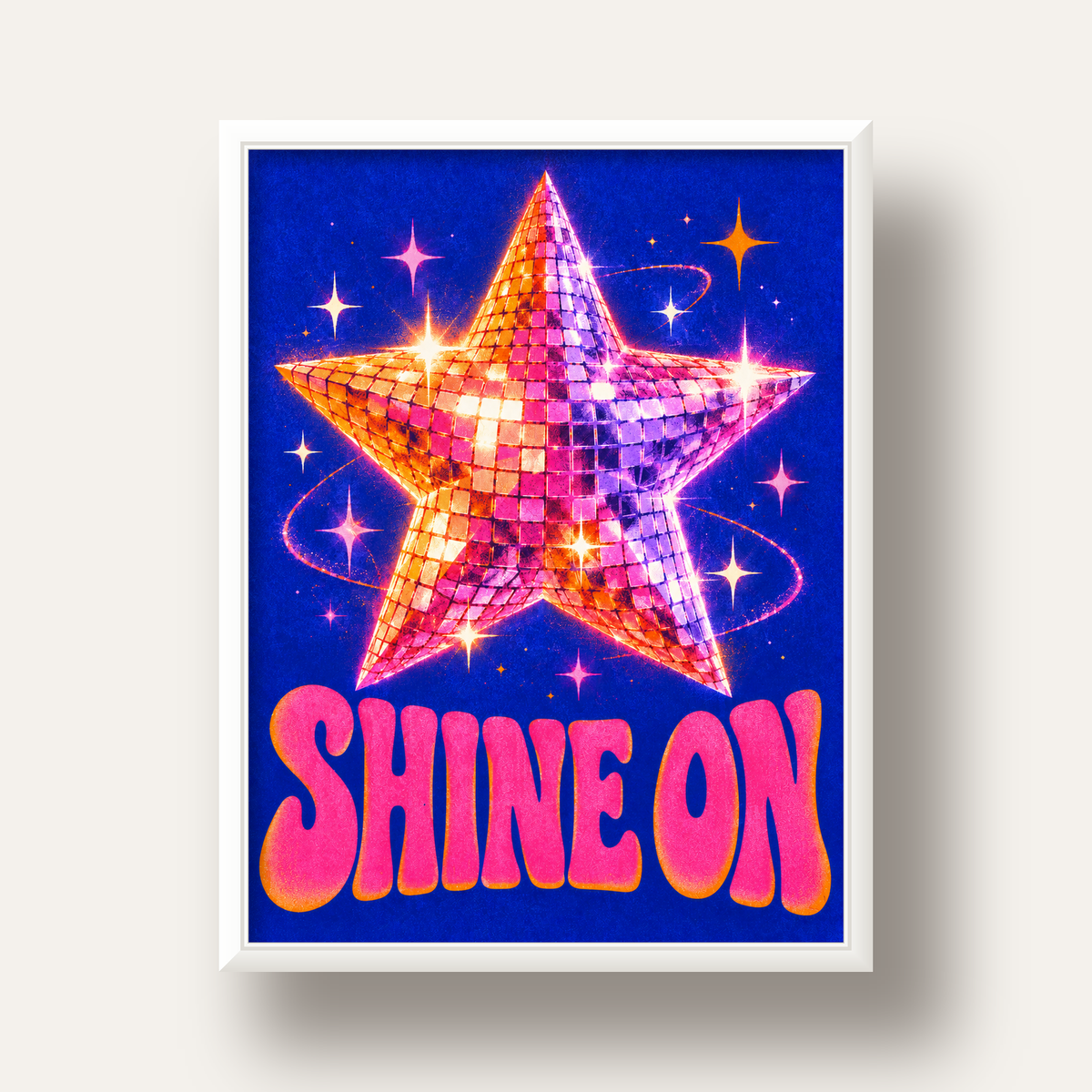 Shine On Disko Yıldızı Tipografi Posteri — beyaz derin çerçeveli