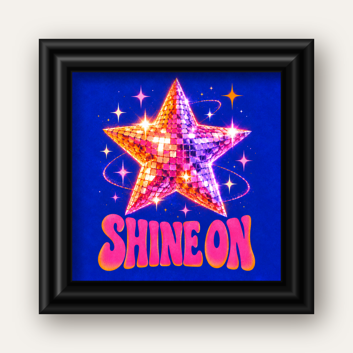 Shine On Disko Yıldızı Tipografi Posteri — siyah galeri çerçeveli