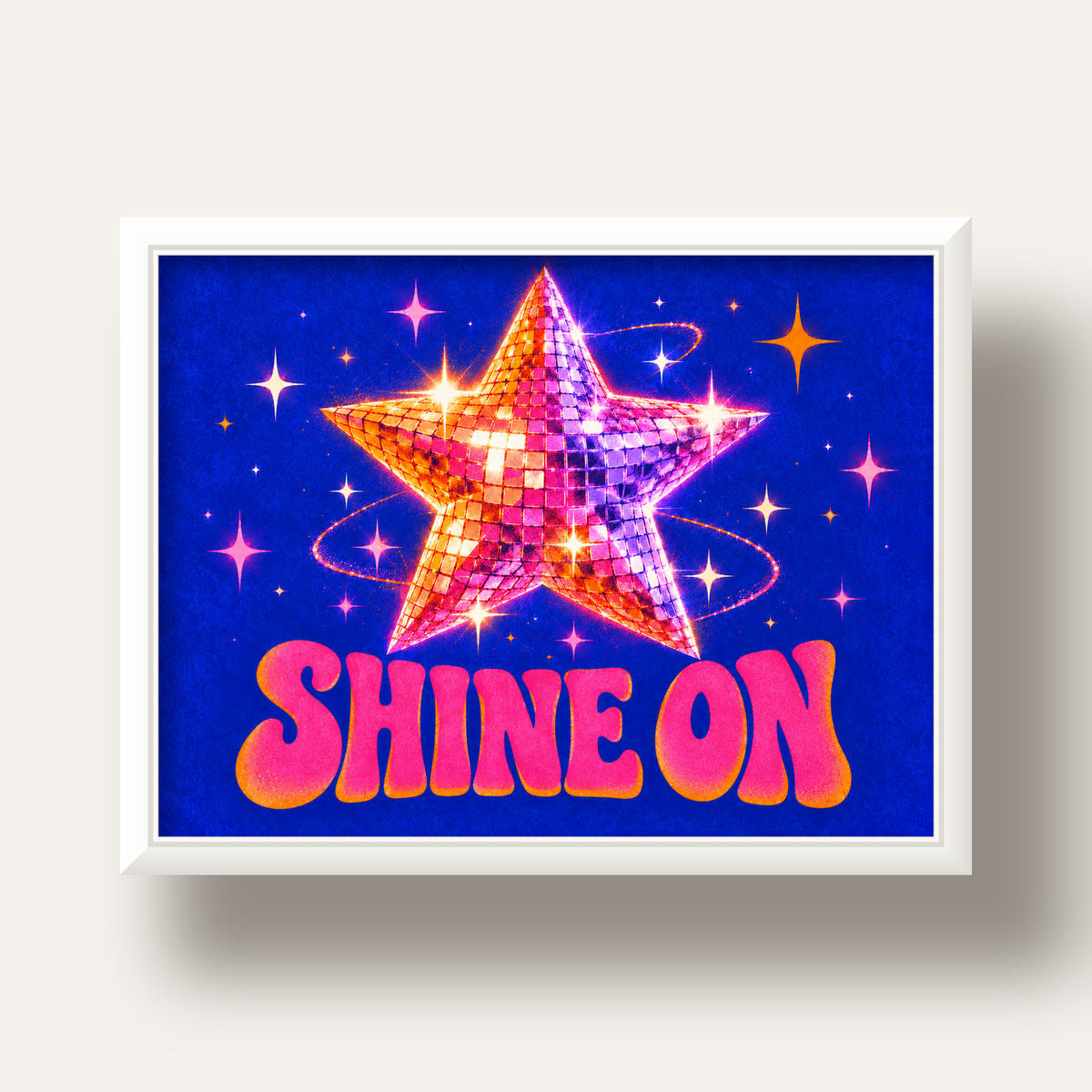 Shine On Disko Yıldızı Tipografi Posteri — beyaz derin çerçeveli