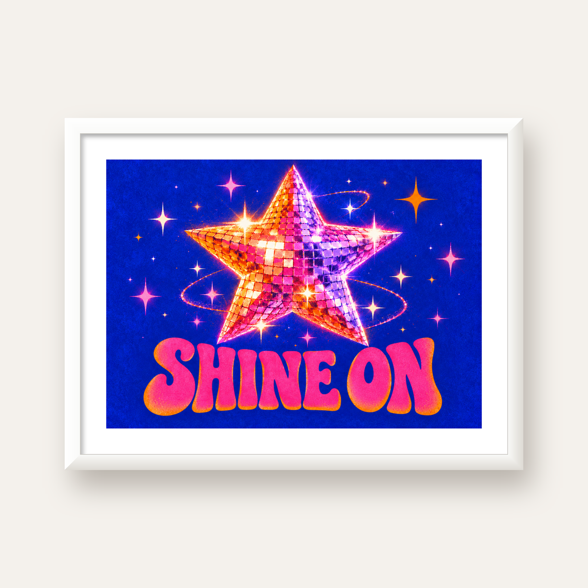 Shine On Disko Yıldızı Tipografi Posteri — beyaz çerçeveli yatay poster