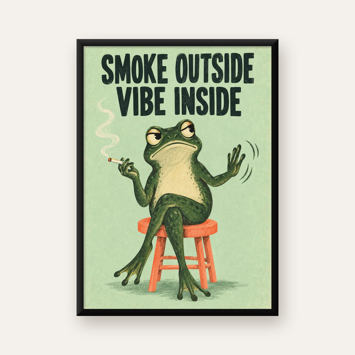 Sigara İçen Kurbağa Retro Mizahi Poster – Smoke Outside Vibe Inside — Dikey baskı, düz siyah çerçeveli duvar posteri