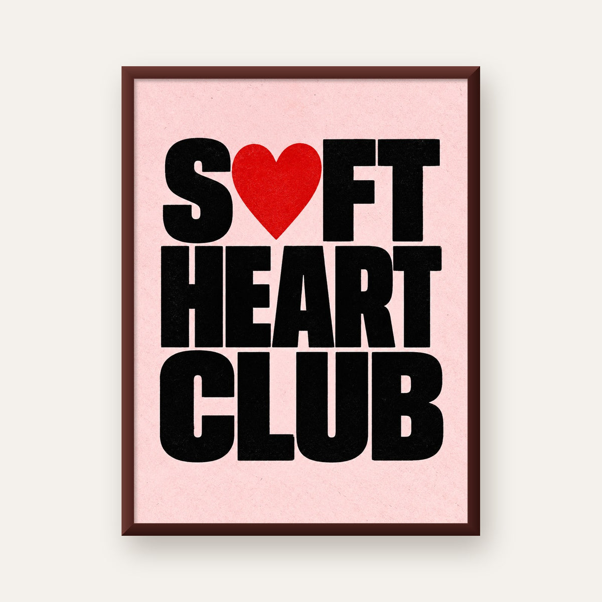 Soft Heart Club Tipografi ve Kalp İllüstrasyonlu Poster — ceviz çerçeveli