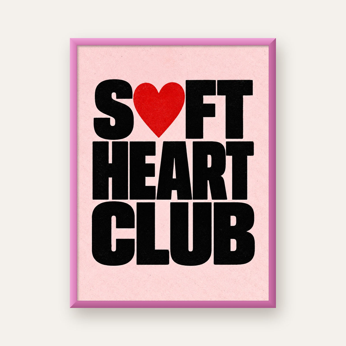 Soft Heart Club Tipografi ve Kalp İllüstrasyonlu Poster — pembe çerçeveli