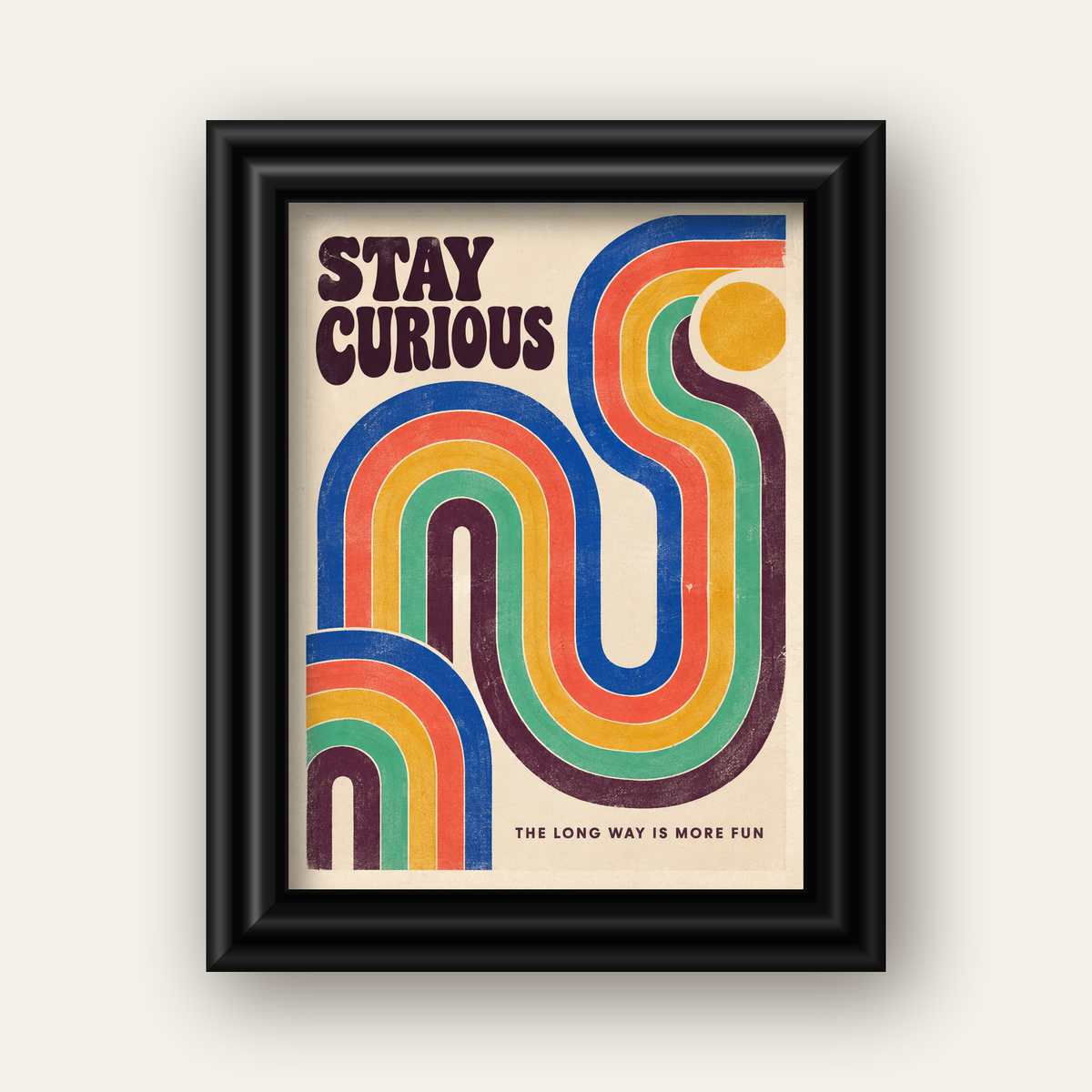 Retro Soyut Desenli Motivasyon Poster: Stay Curious — siyah galeri çerçeveli