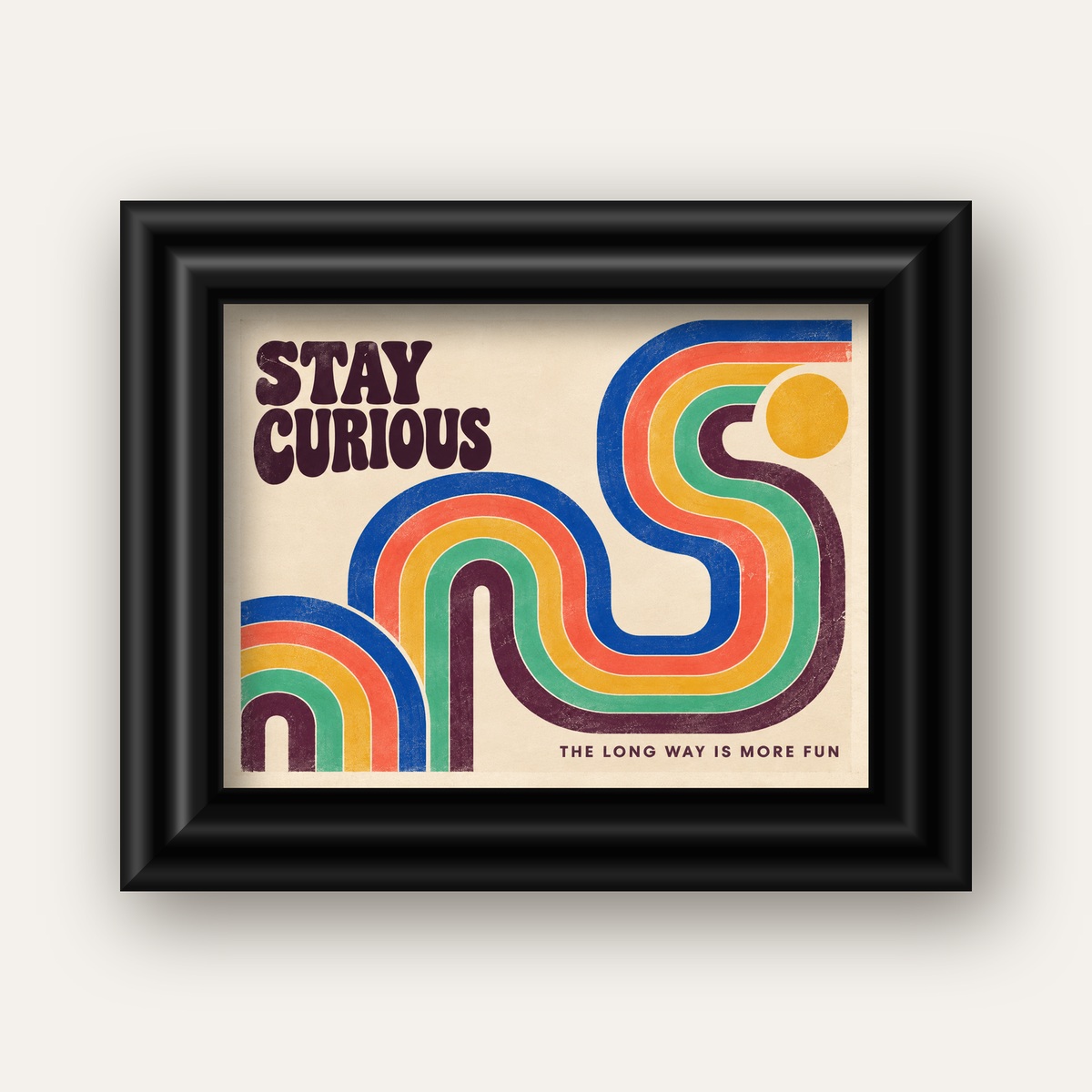 Retro Soyut Desenli Motivasyon Poster: Stay Curious — siyah galeri çerçeveli
